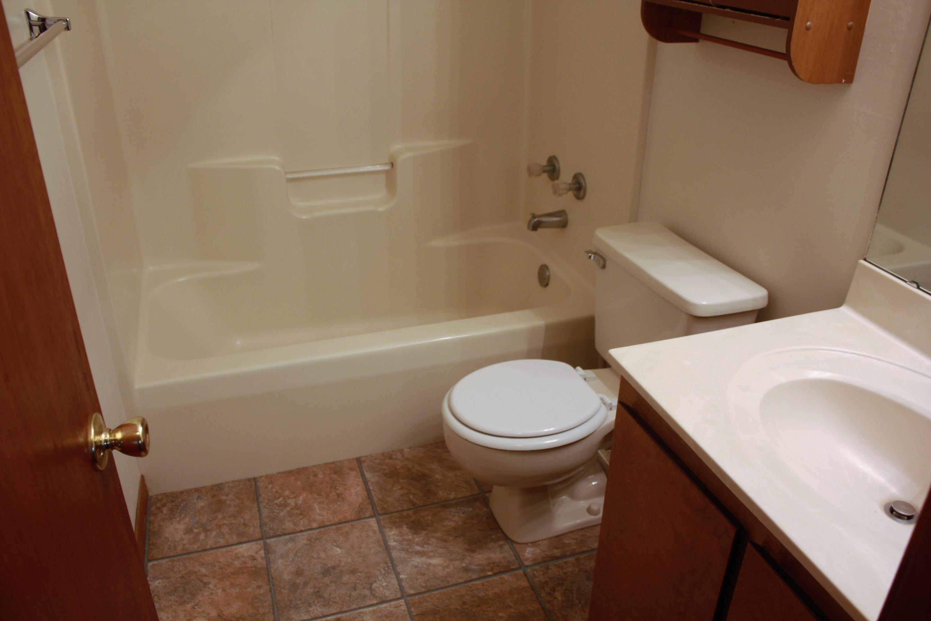 LAUREL OAKS S/D - Residential Lease