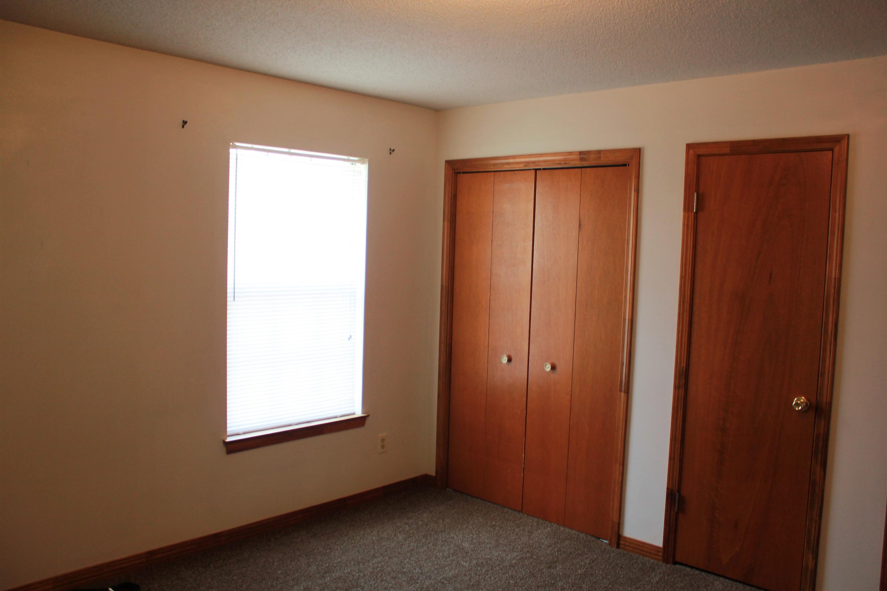 LAUREL OAKS S/D - Residential Lease
