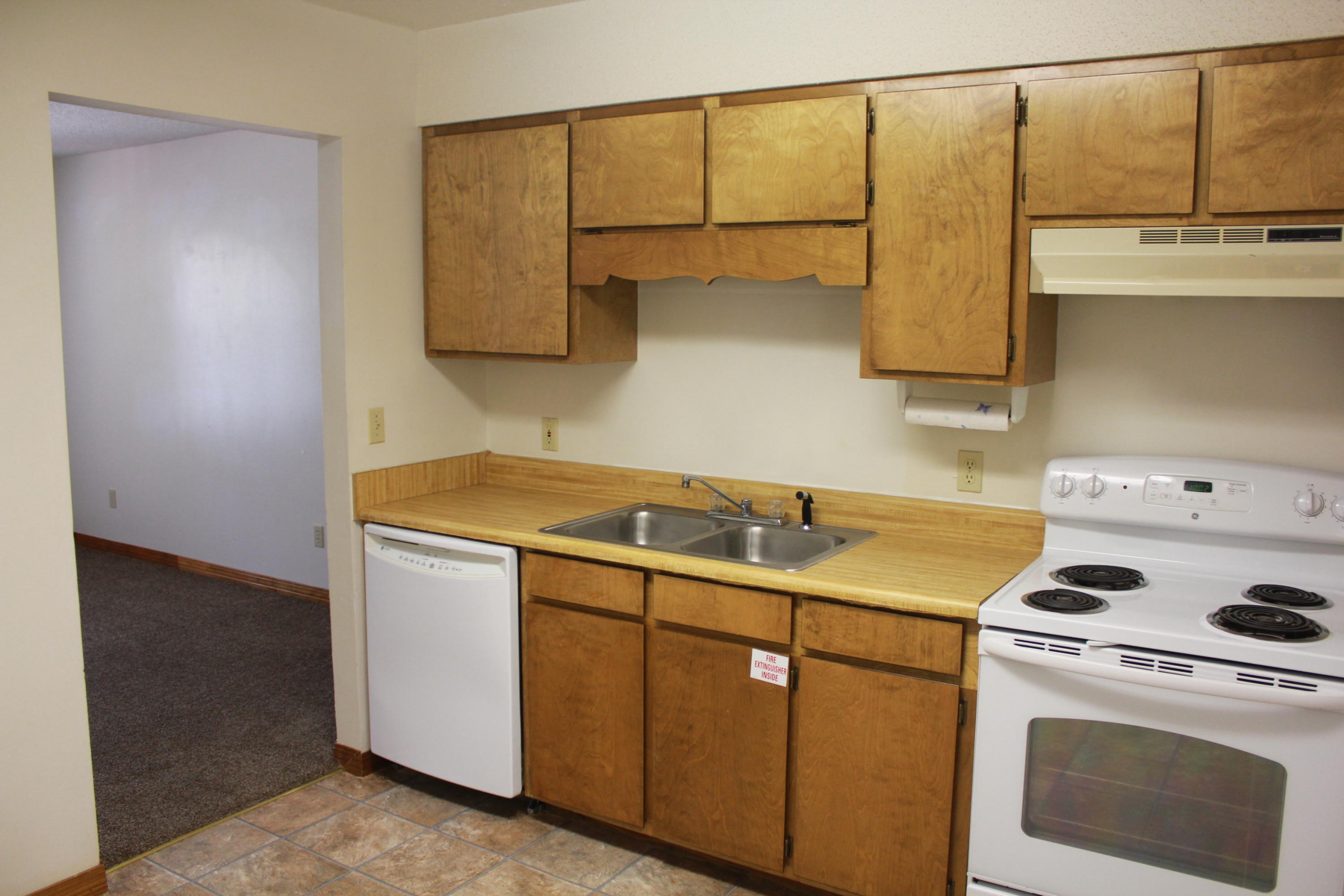 LAUREL OAKS S/D - Residential Lease