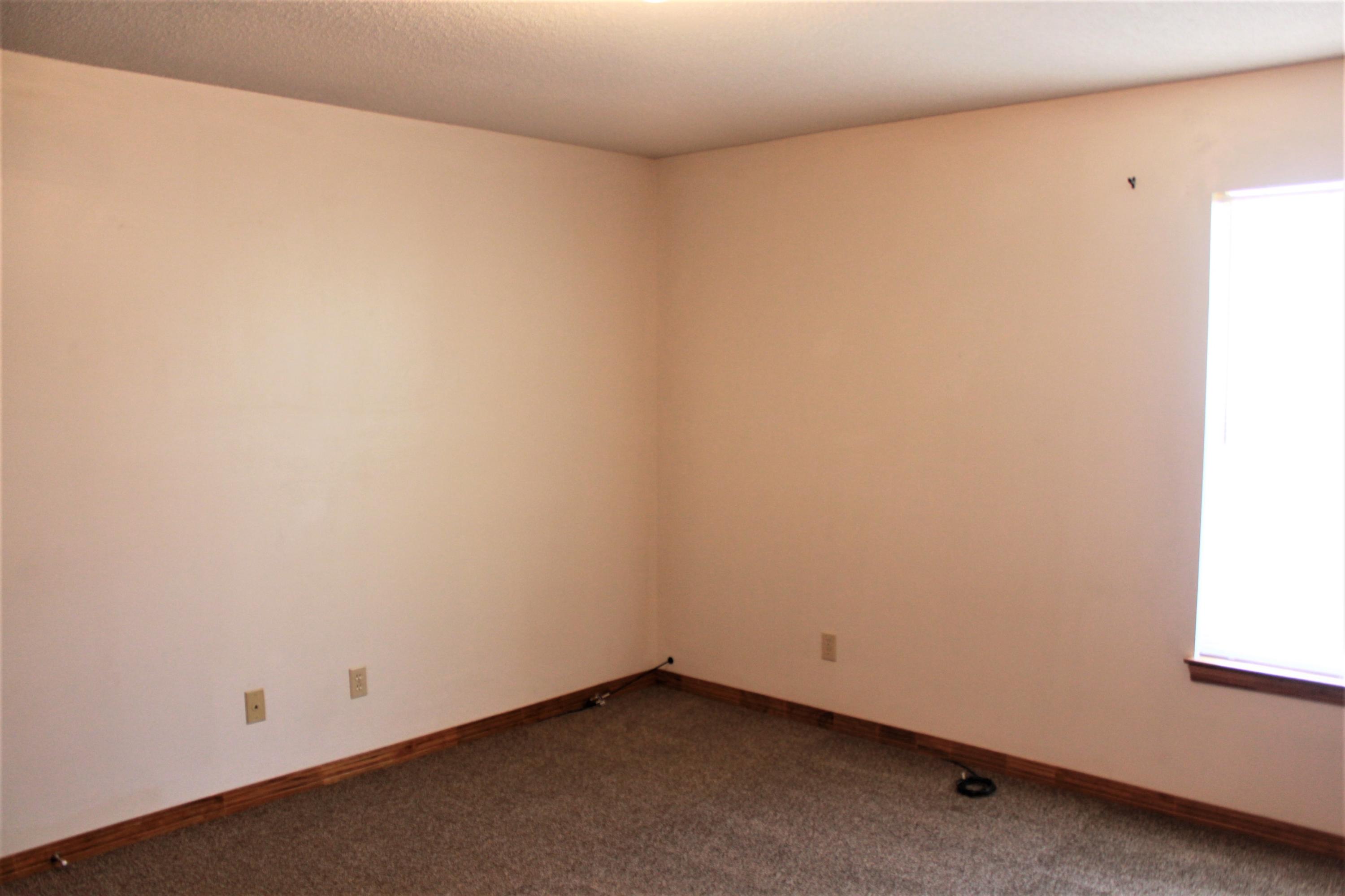 LAUREL OAKS S/D - Residential Lease