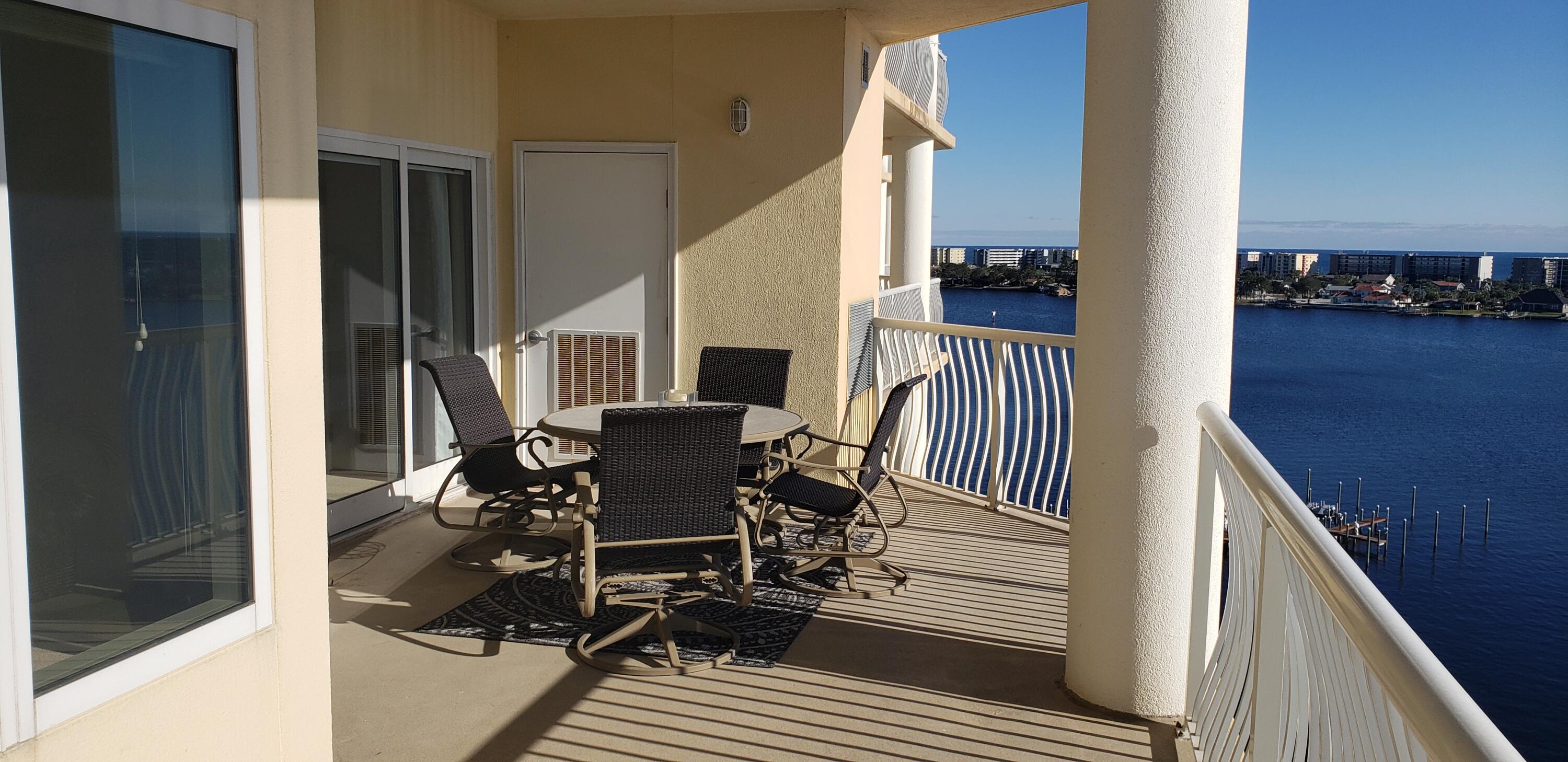 PRESIDIO YACHT CLUB - Residential