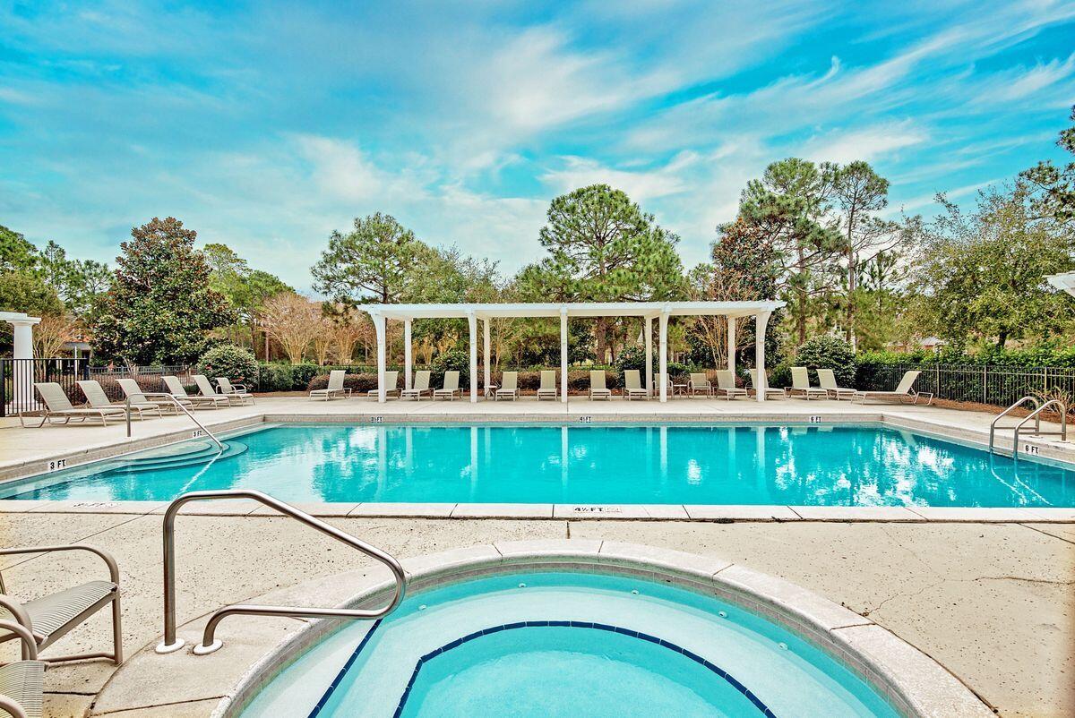 LAUREL GROVE - Residential