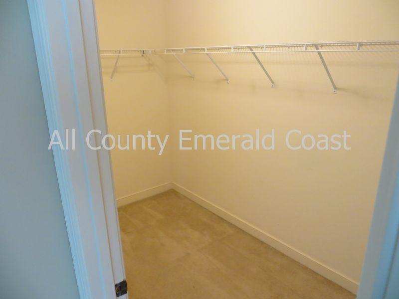 TWIN LAKES TOWNHOMES PH 2 - Residential Lease