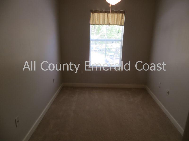 TWIN LAKES TOWNHOMES PH 2 - Residential Lease
