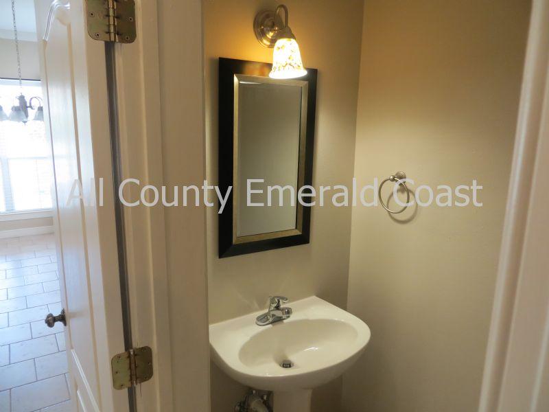 TWIN LAKES TOWNHOMES PH 2 - Residential Lease