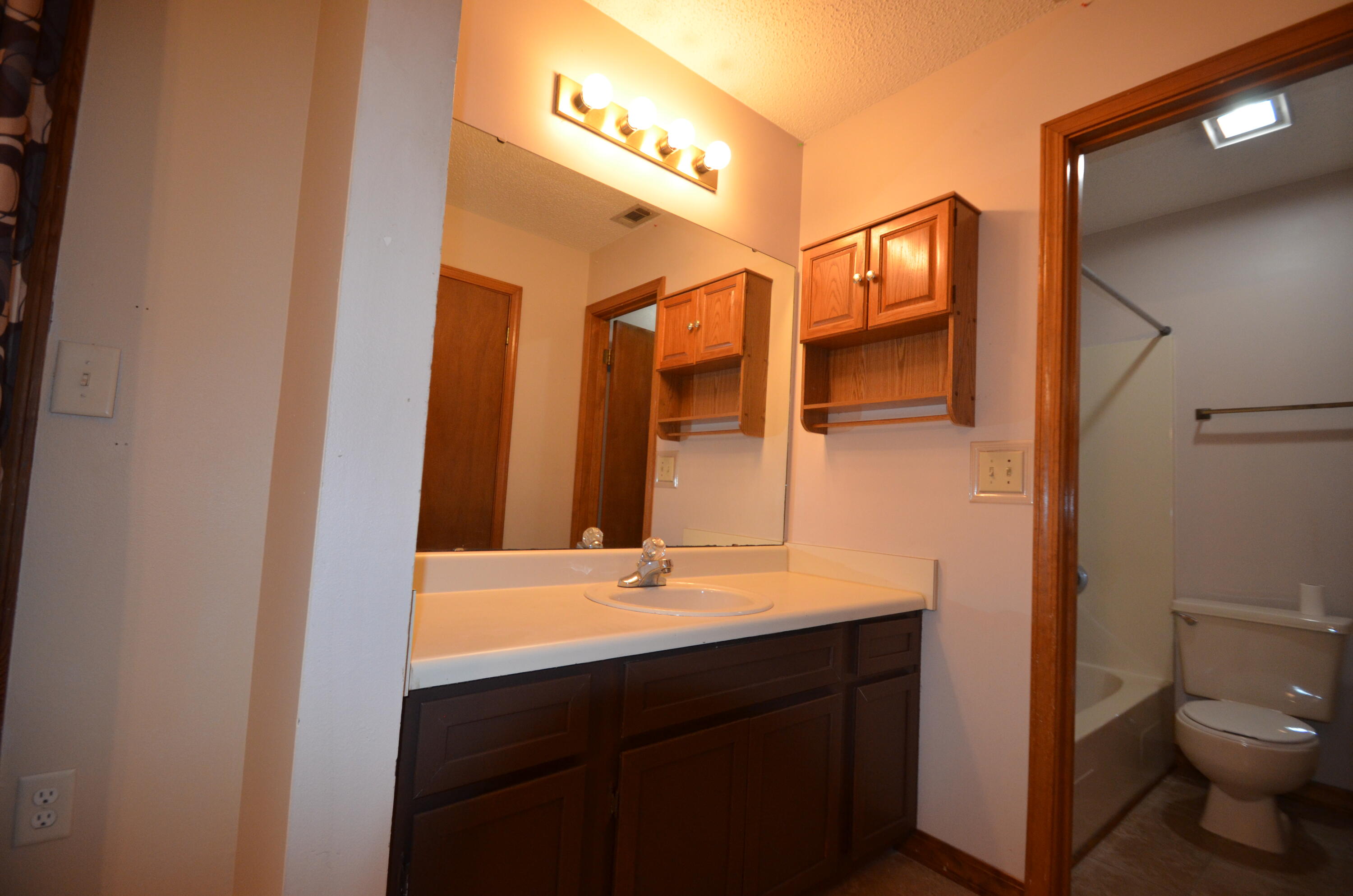 SOUTHVIEW ESTATES PH 2 - Residential Lease