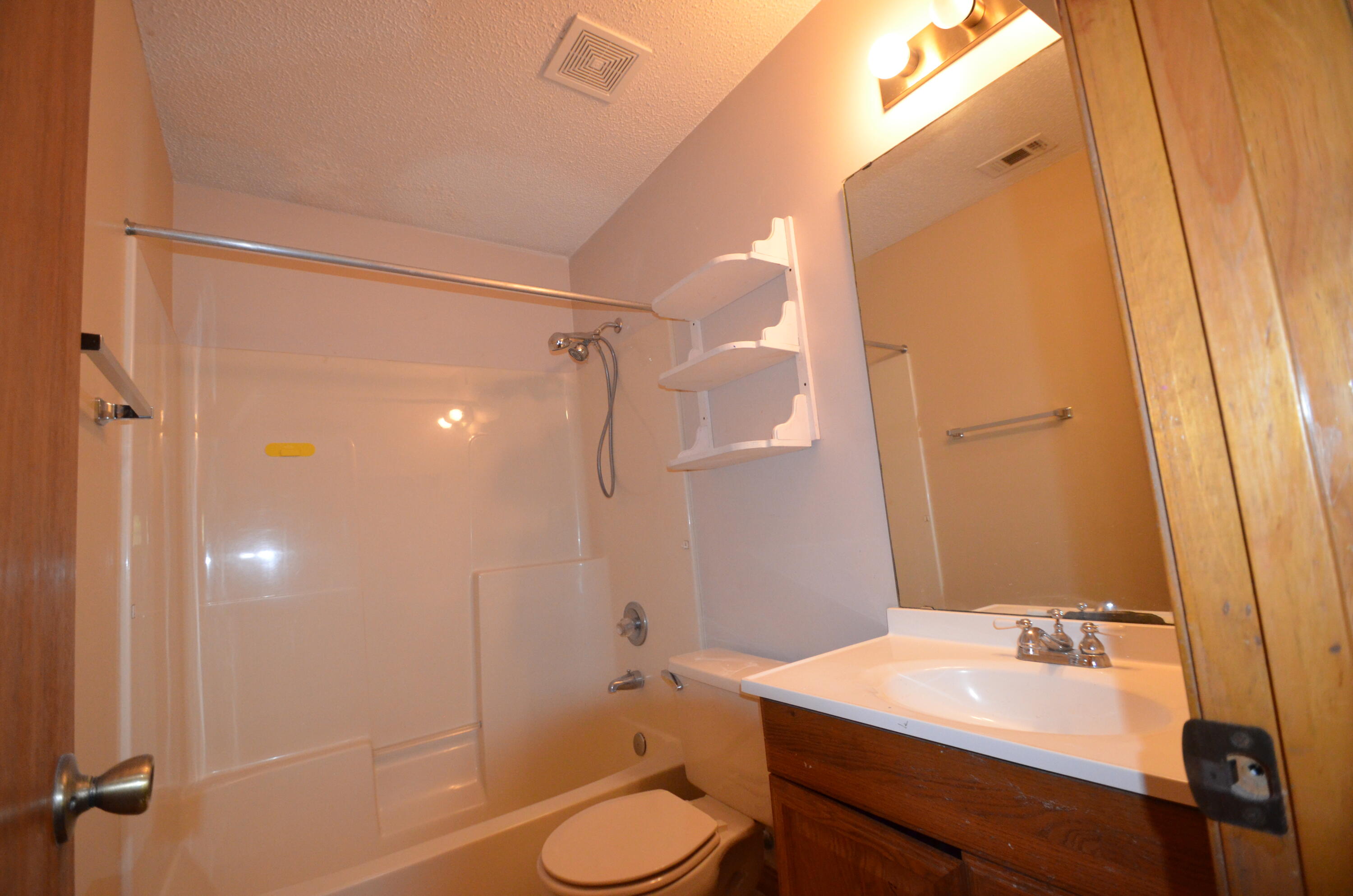 SOUTHVIEW ESTATES PH 2 - Residential Lease