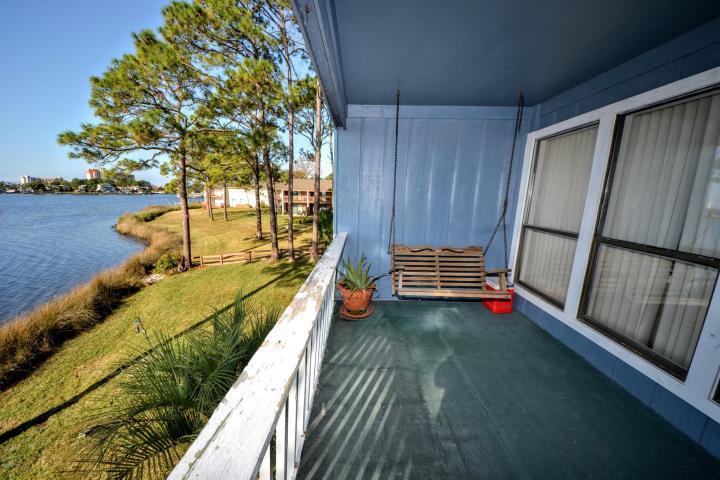 DOCKSIDE NORTH CONDO - Residential
