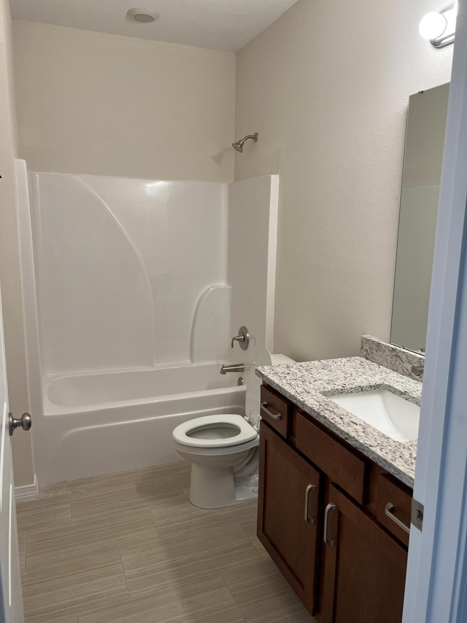 BROWNSVILLE STATION - Residential Lease
