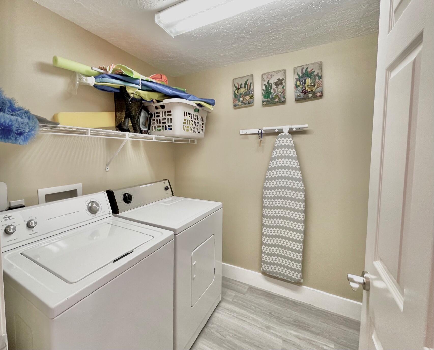 CIBONEY CONDO - Residential