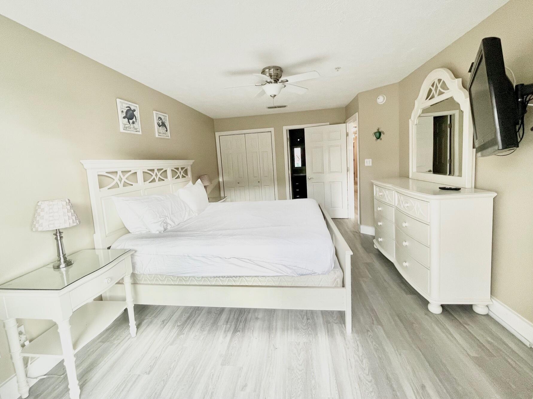 CIBONEY CONDO - Residential