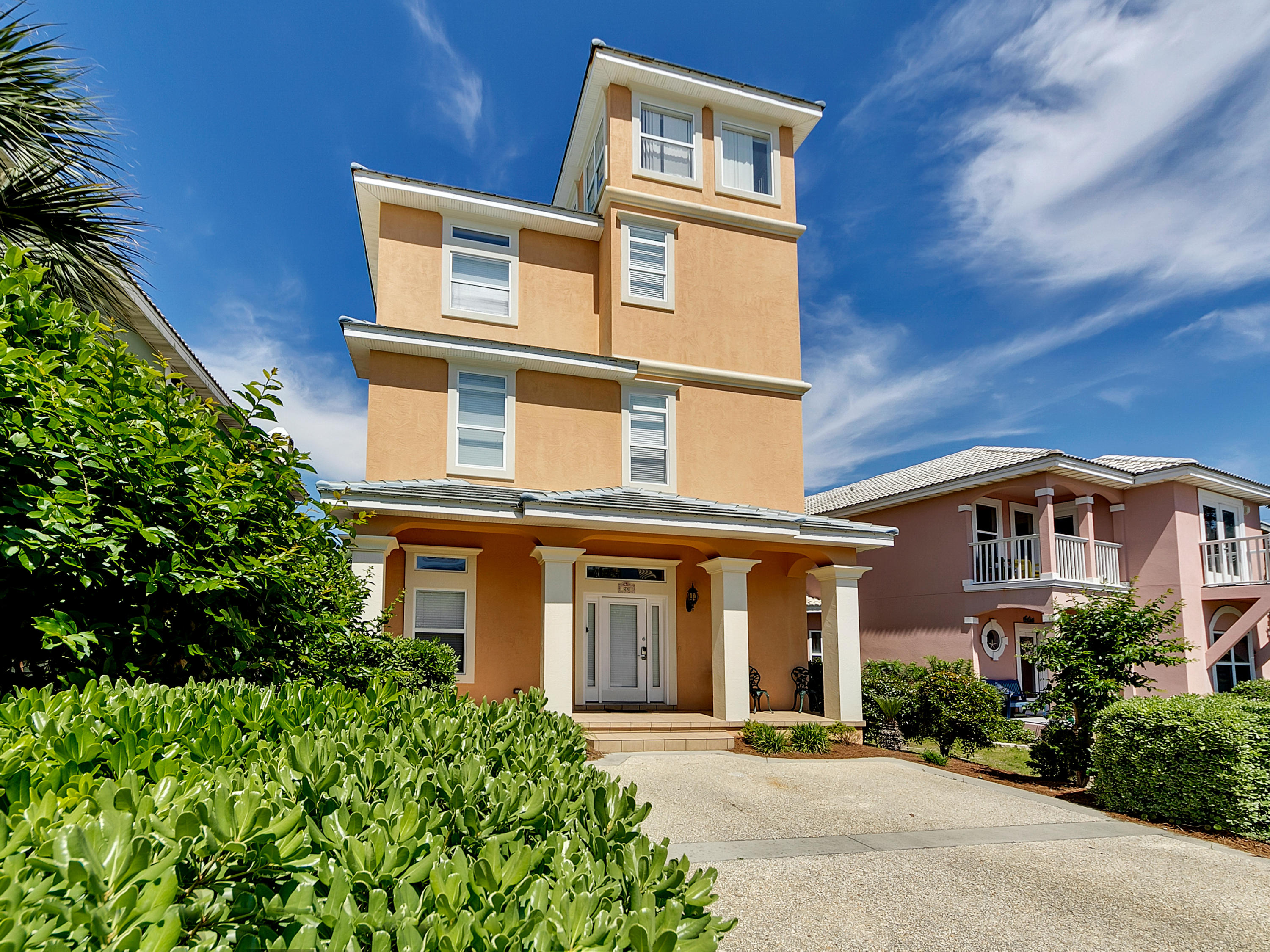 SEA WALK - Residential