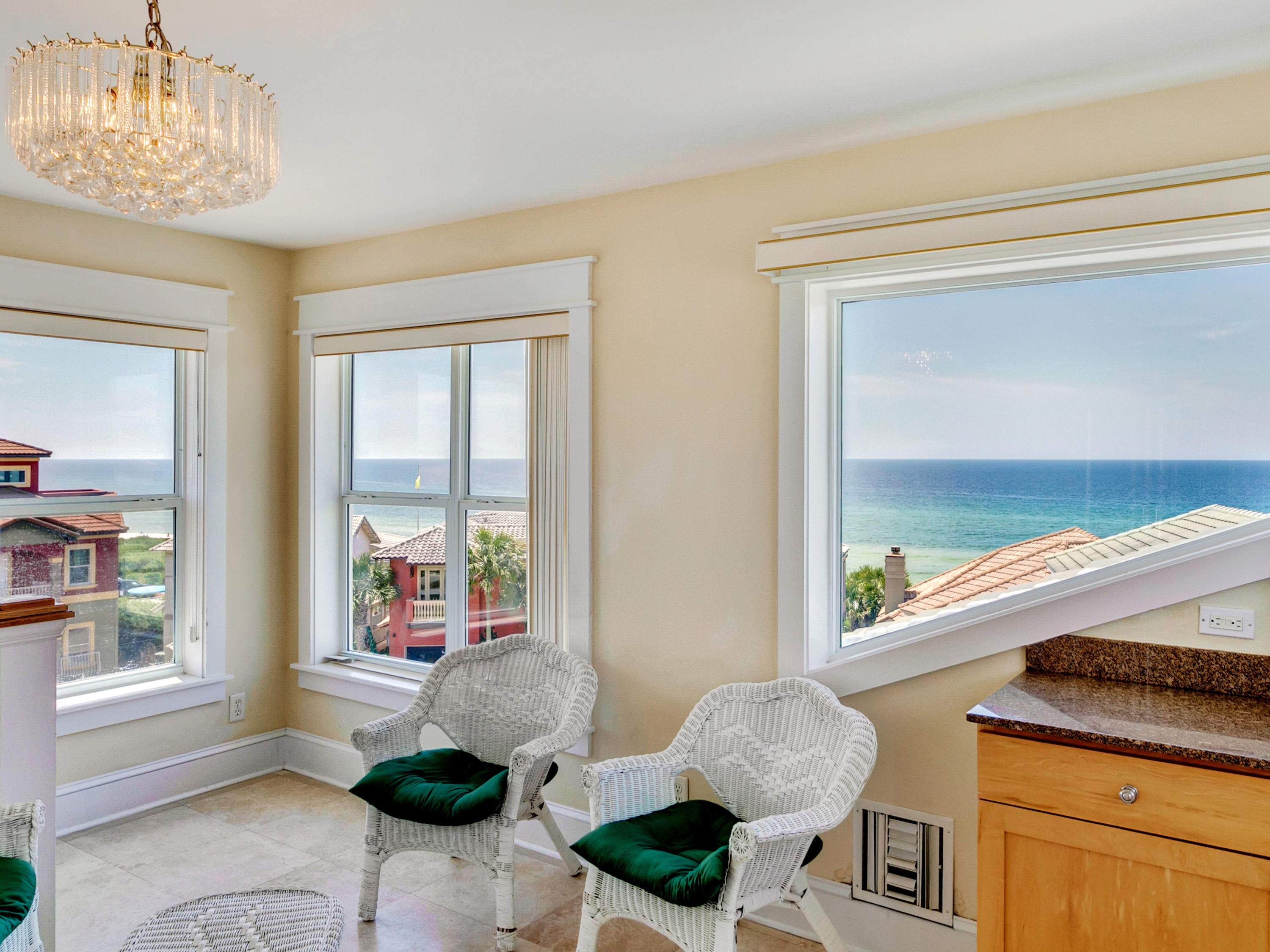 SEA WALK - Residential