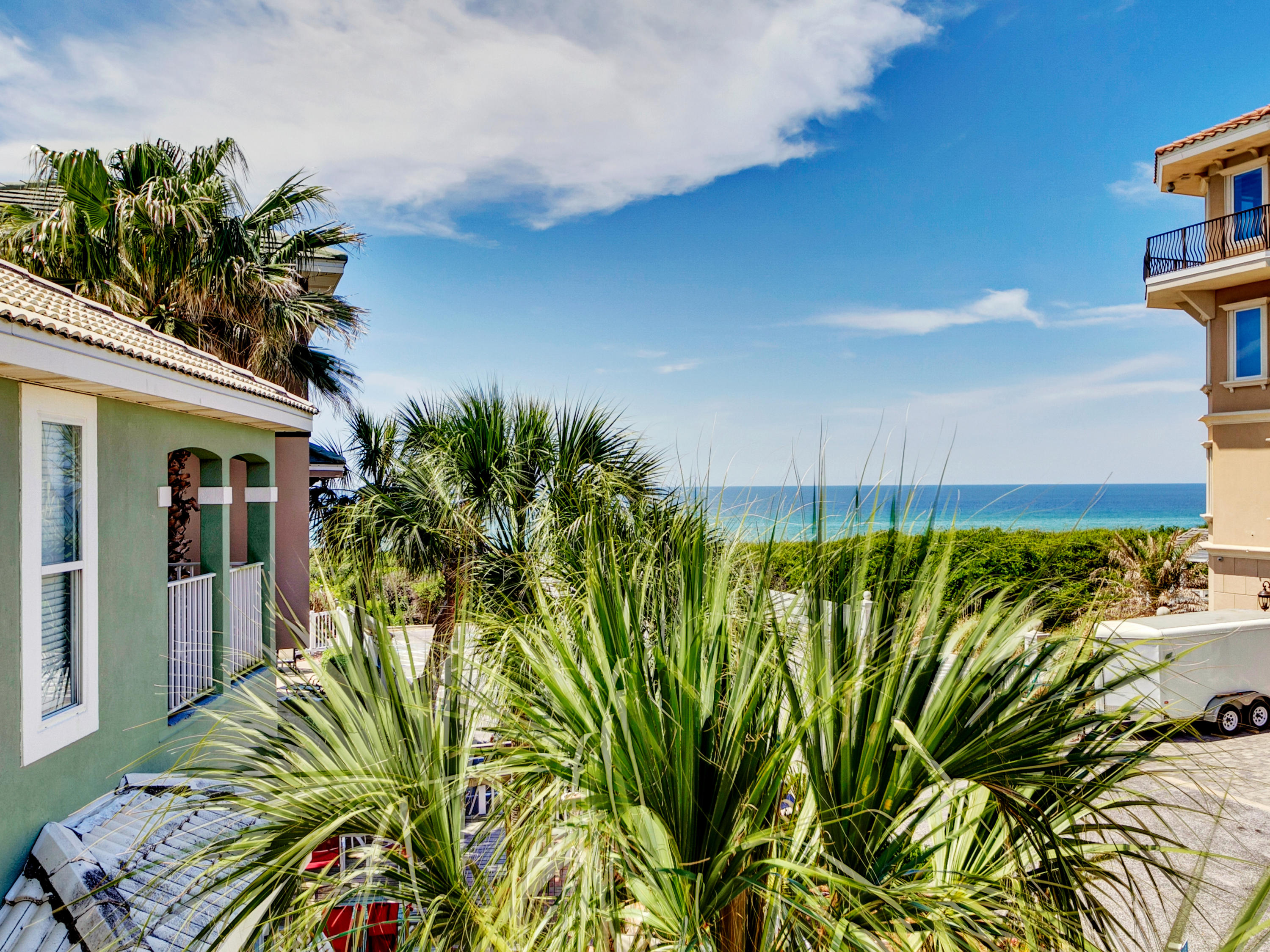 SEA WALK - Residential