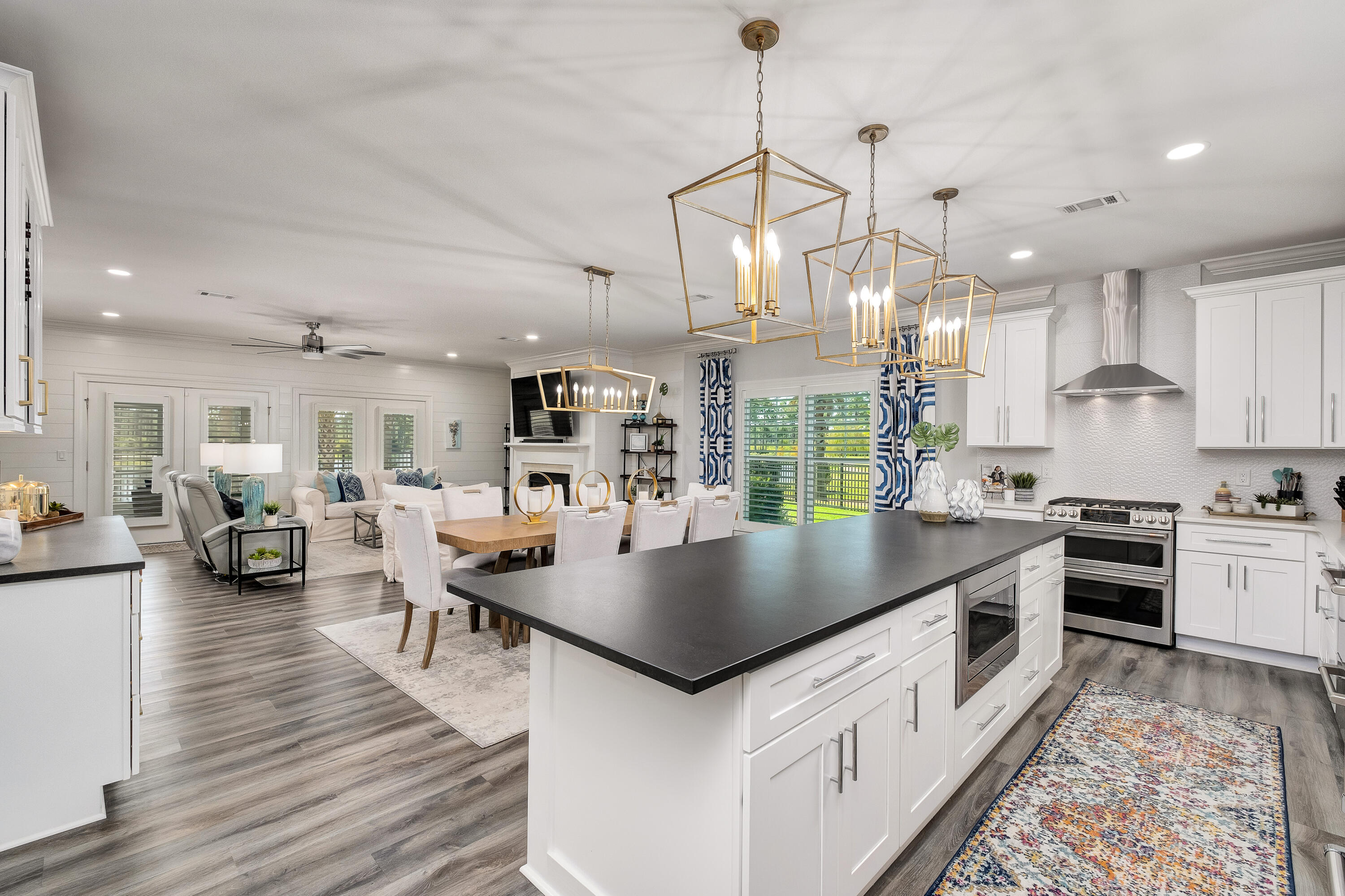 LAKEVIEW - Residential