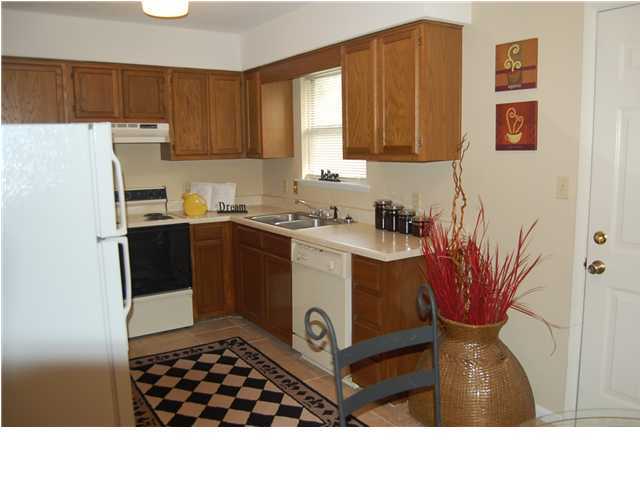 SQUIRREL HAVEN UNREC - Residential Lease