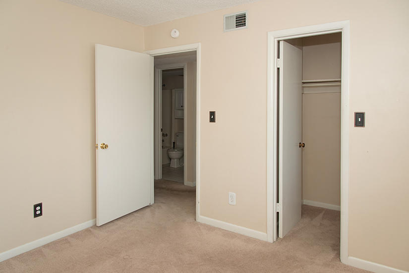 FOUNTAINHEAD CONDO - Residential Lease