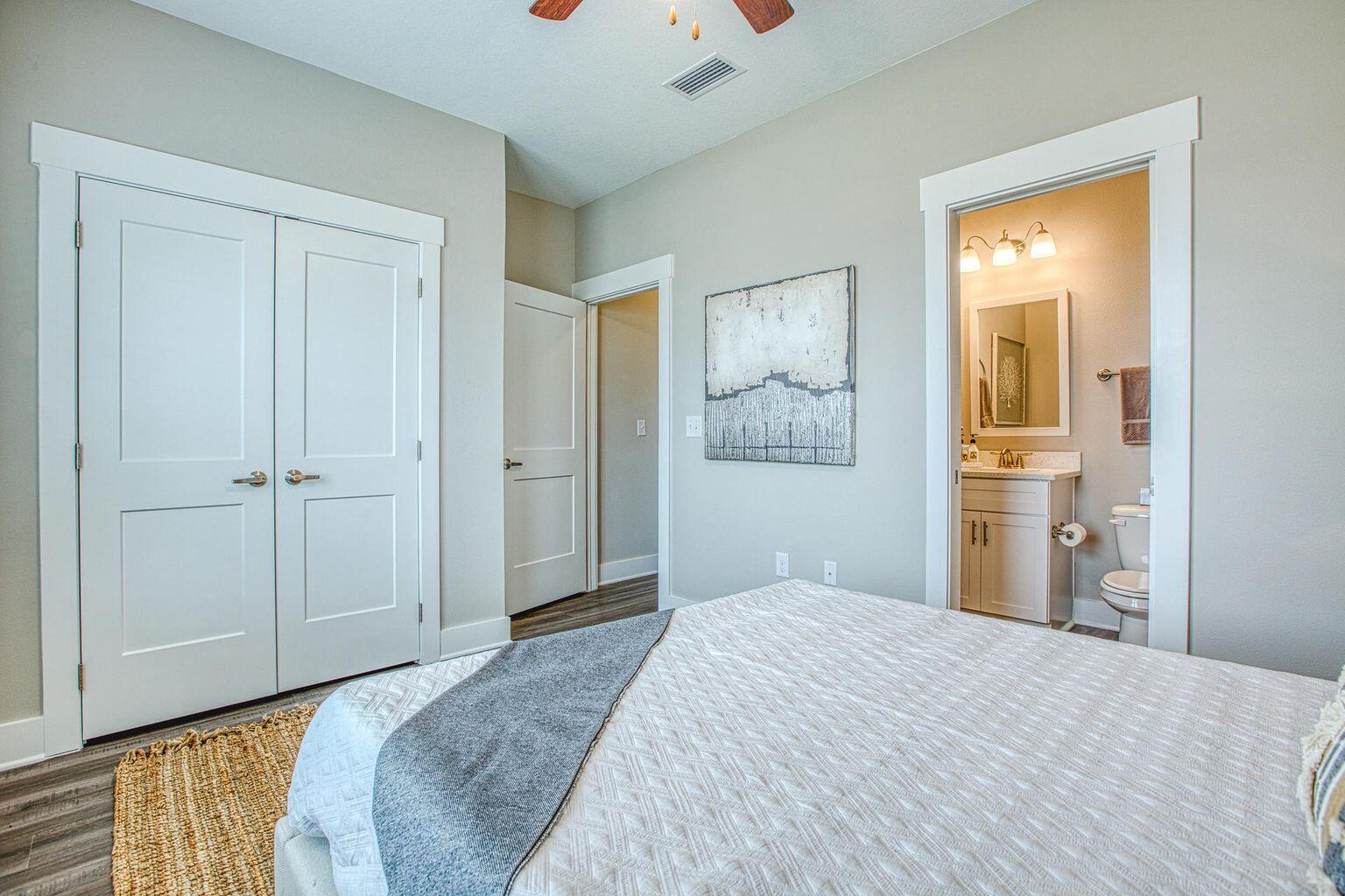 VERANDAS OF FREEPORT, THE - Residential Lease
