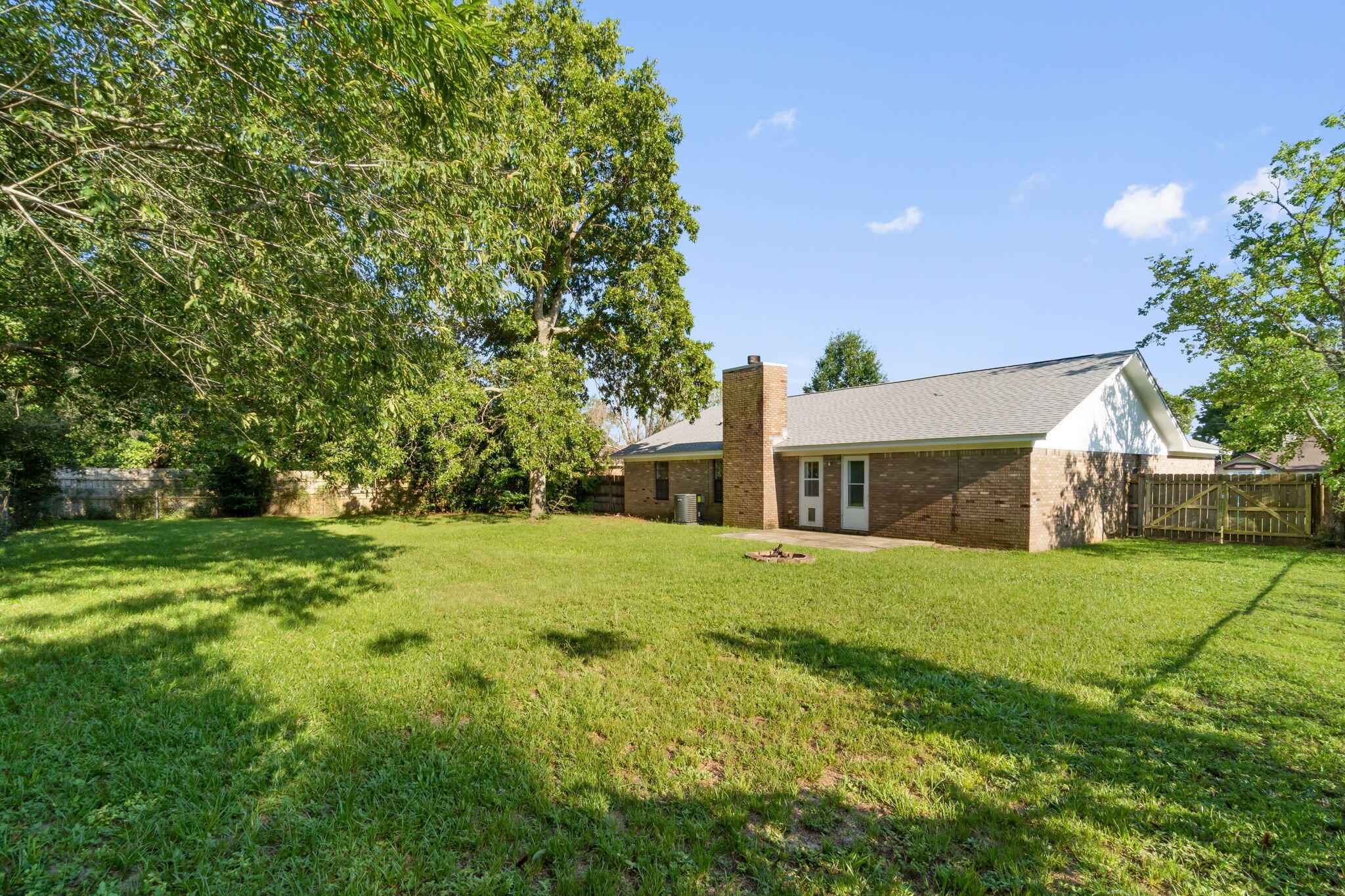 COUNTRYVIEW ESTATES 3RD ADDN - Residential Lease