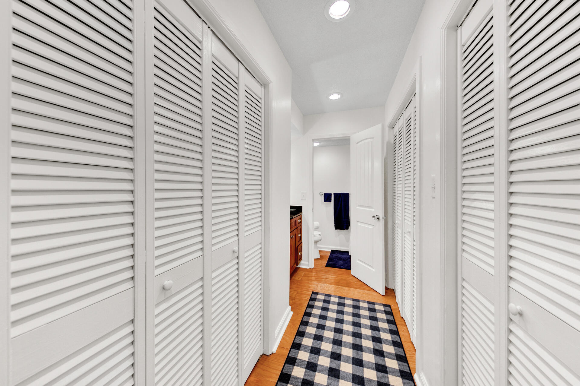 SEASCAPE CONDO GARDEN VILLA - Residential