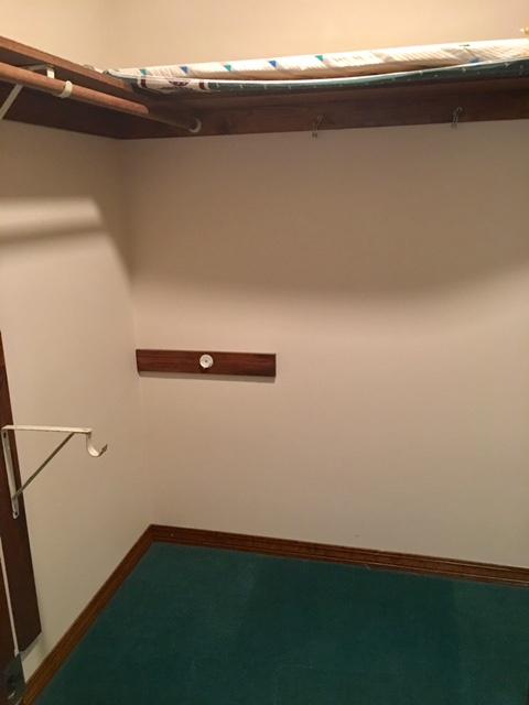 VALPARAISO PINECREST 5 - Residential Lease