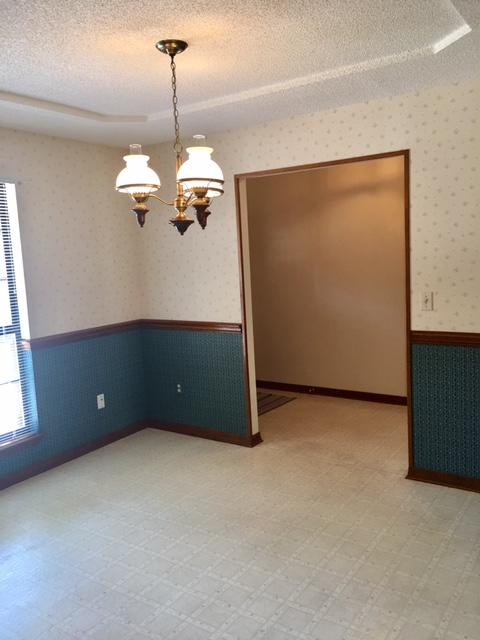 VALPARAISO PINECREST 5 - Residential Lease