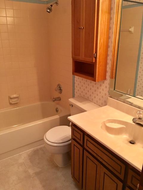 VALPARAISO PINECREST 5 - Residential Lease