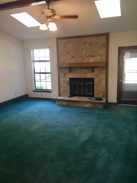 VALPARAISO PINECREST 5 - Residential Lease