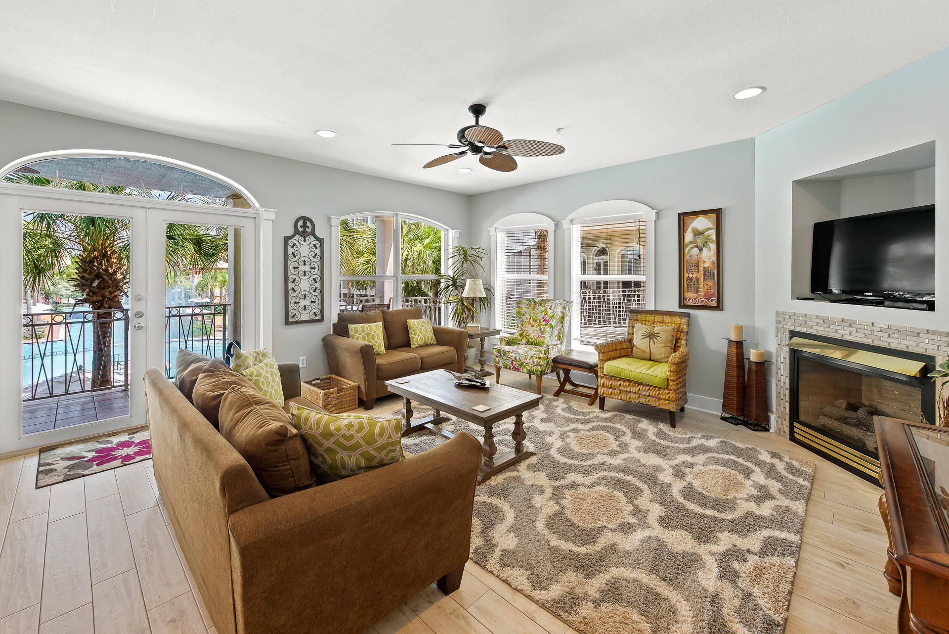 VILLAS AT SEACREST BEACH - Residential