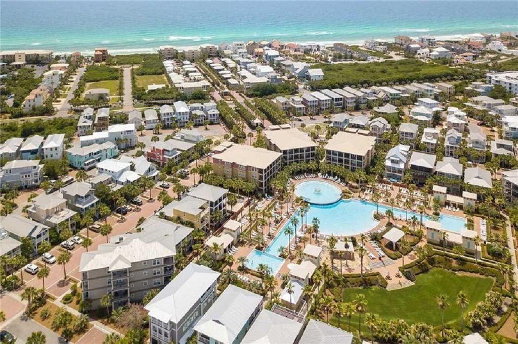 VILLAS AT SEACREST BEACH - Residential
