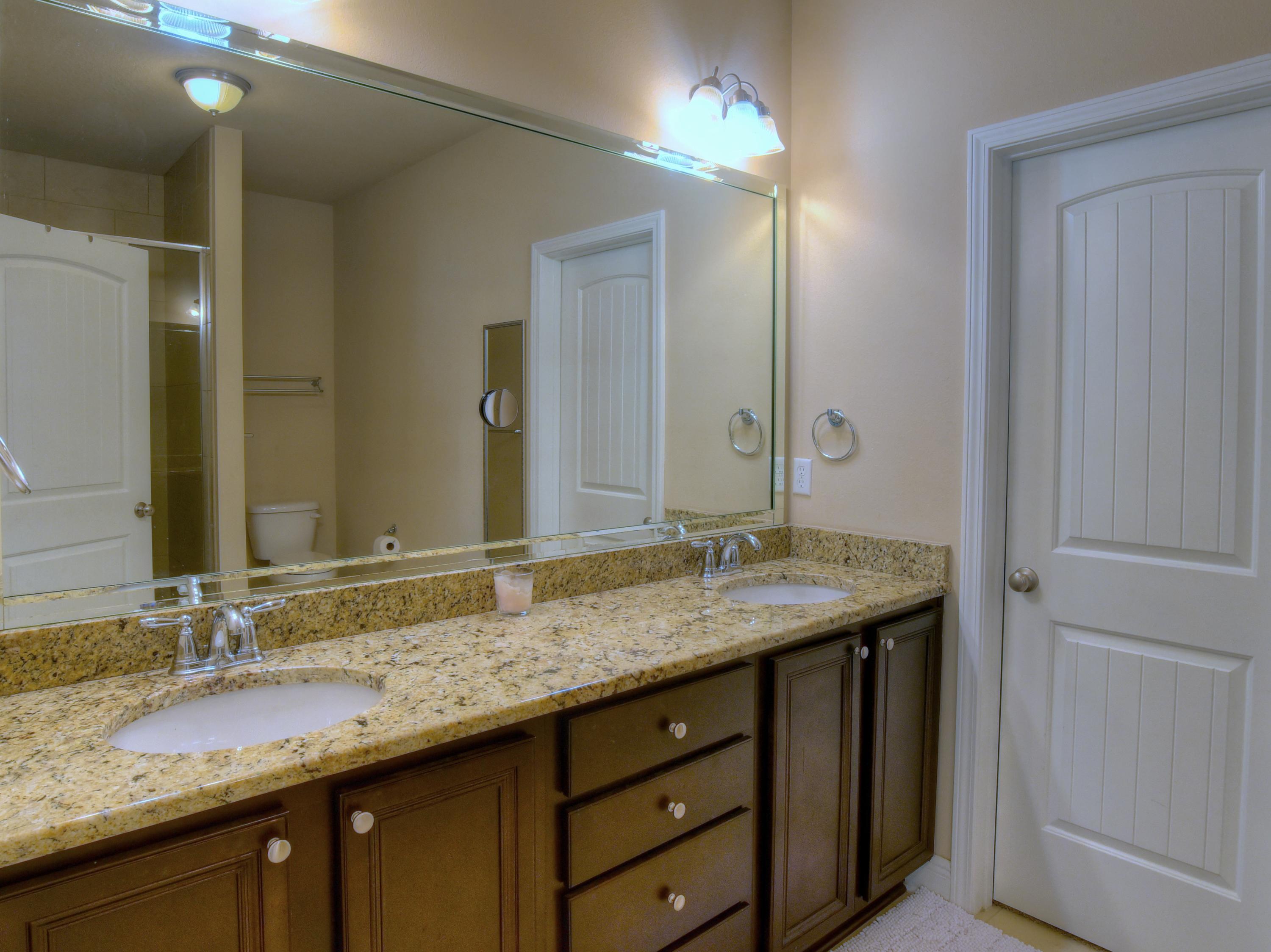 MOSAIC OAKS - Residential Lease
