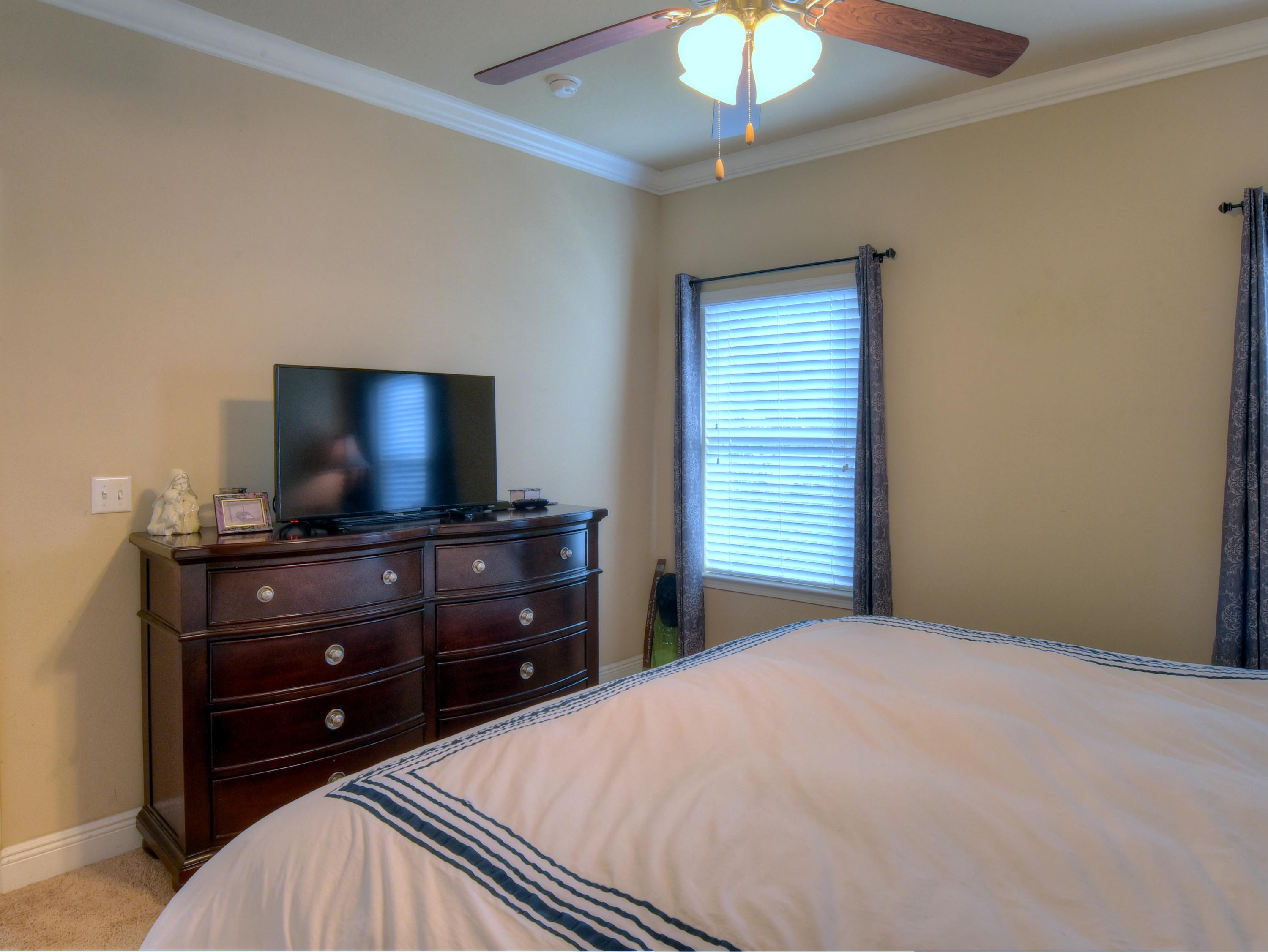 MOSAIC OAKS - Residential Lease