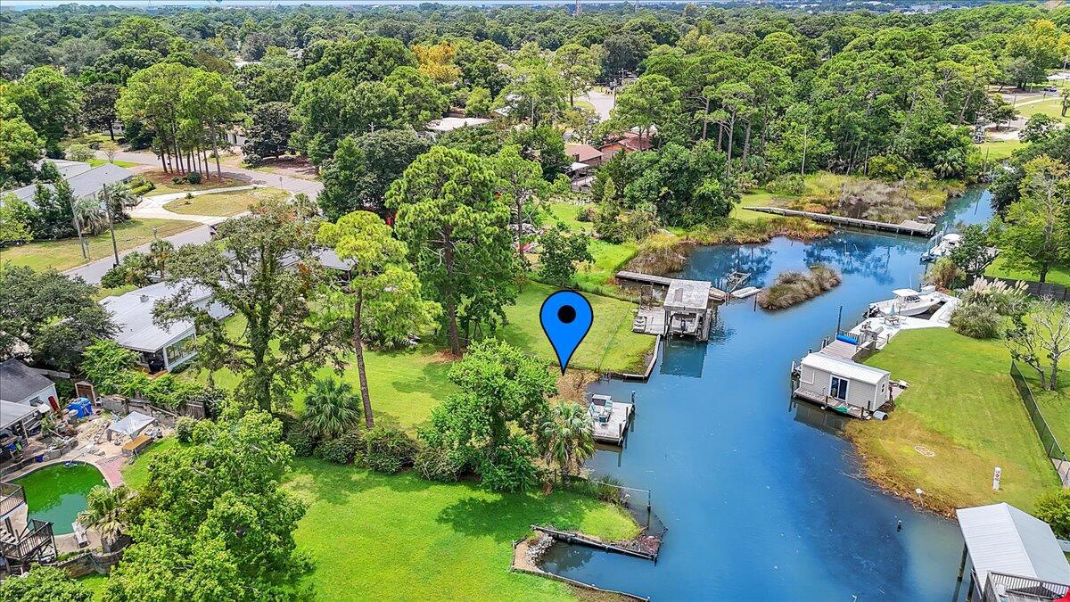 ELLIOTTS POINT 8TH ADDN - Residential