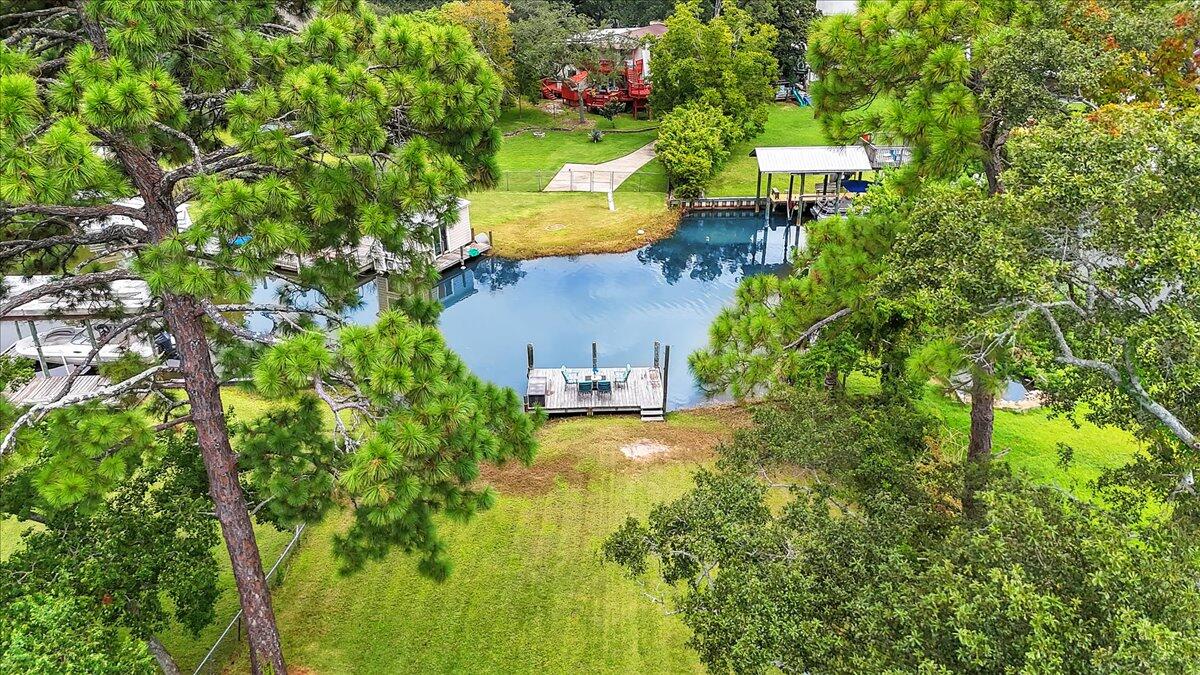 ELLIOTTS POINT 8TH ADDN - Residential