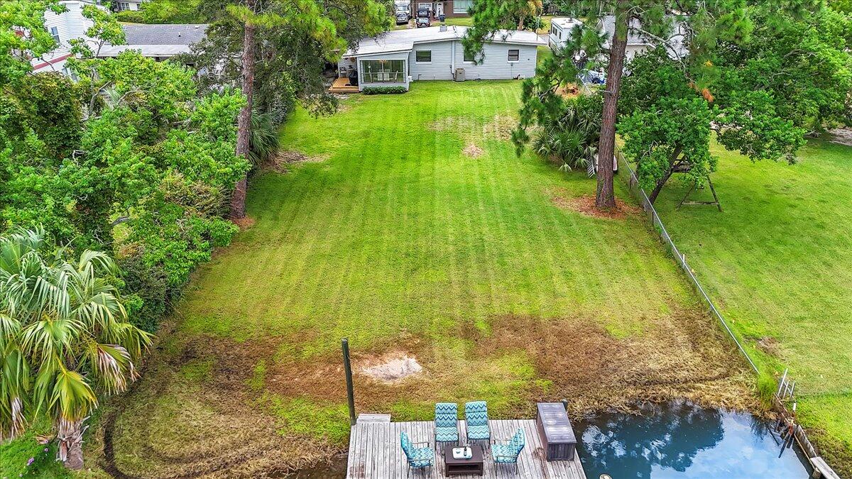 ELLIOTTS POINT 8TH ADDN - Residential