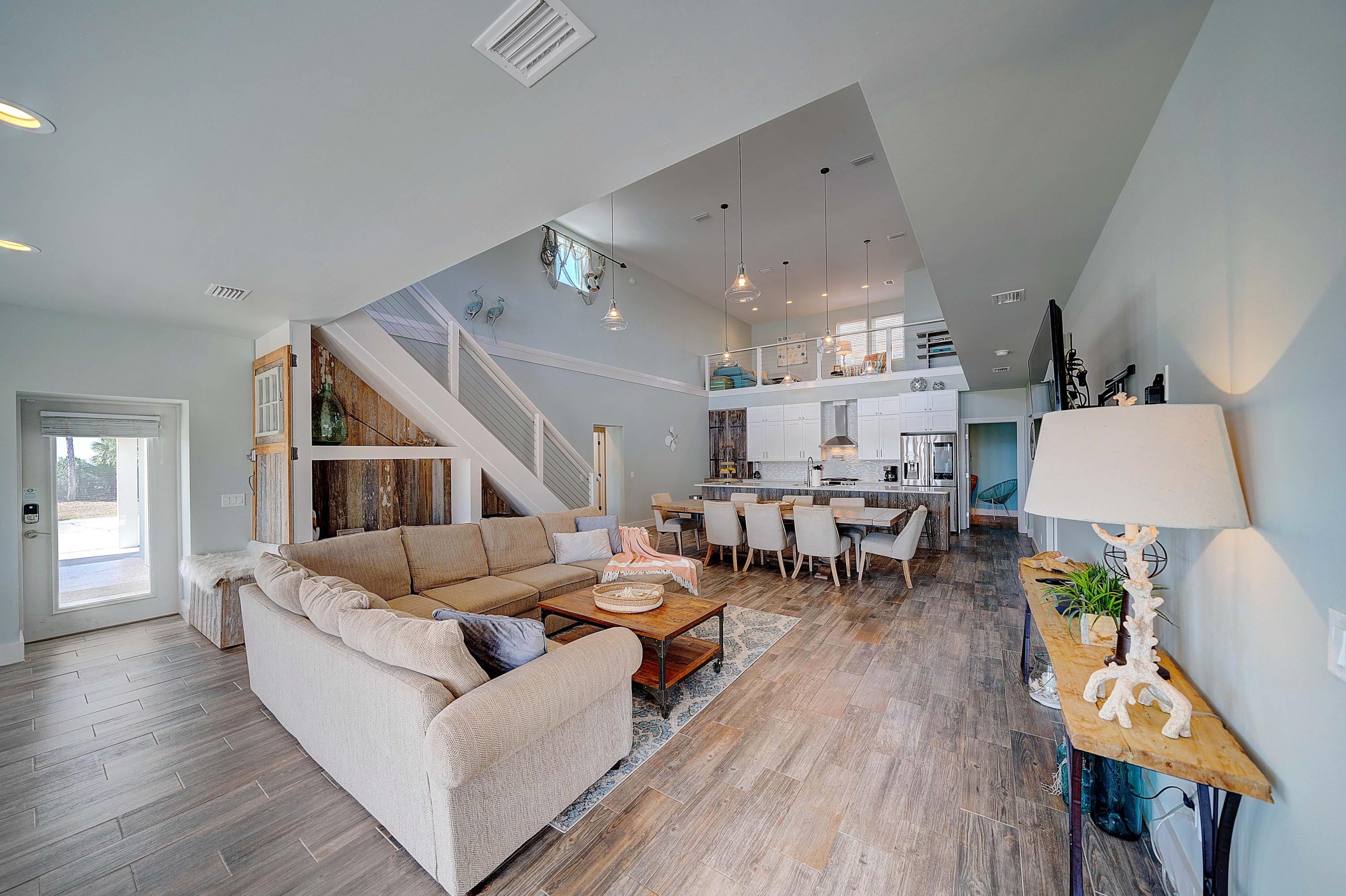 SANTA MONICA BEACH - Residential