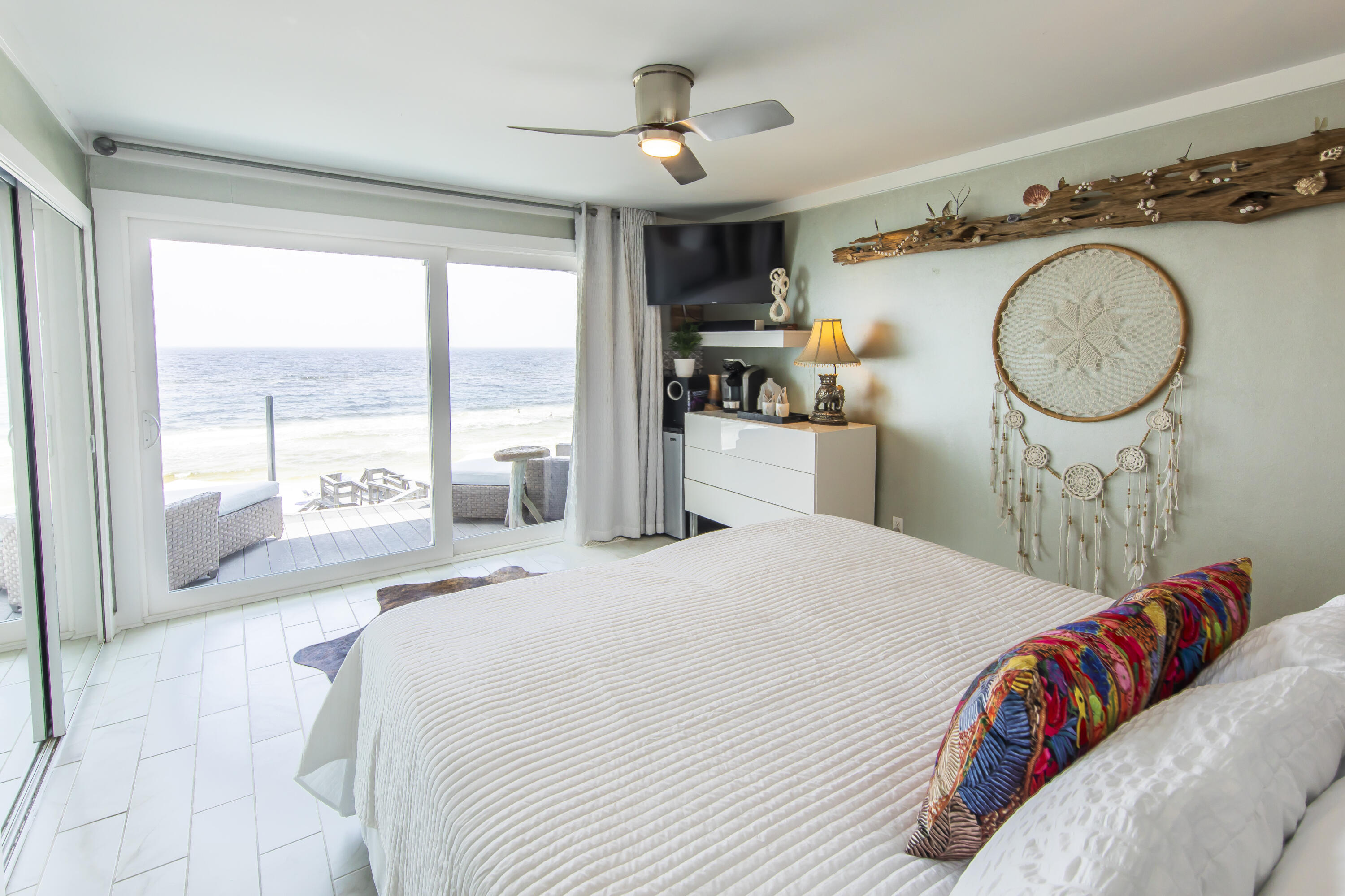 BOOTH BAY T/H - Residential