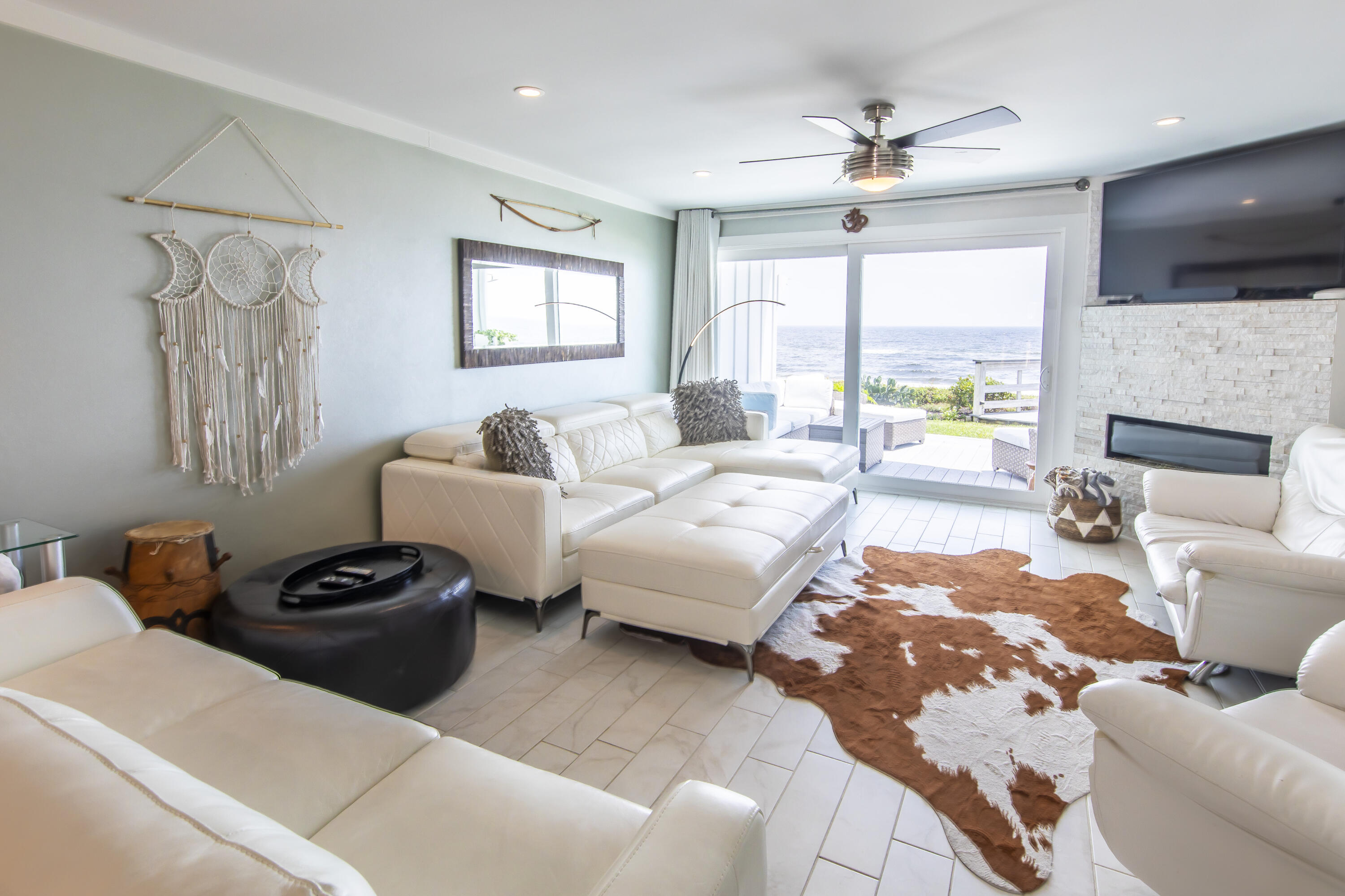 BOOTH BAY T/H - Residential