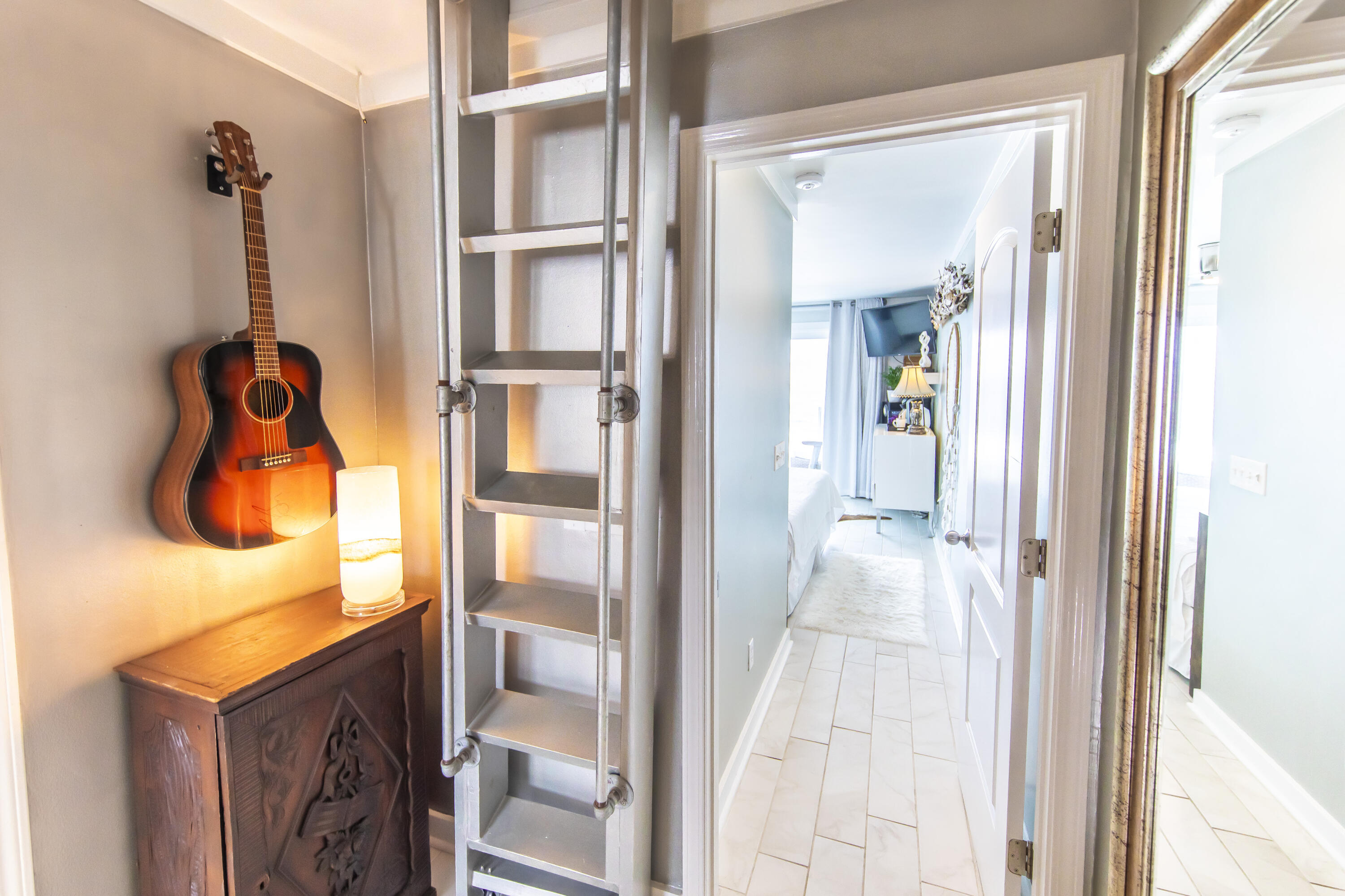 BOOTH BAY T/H - Residential
