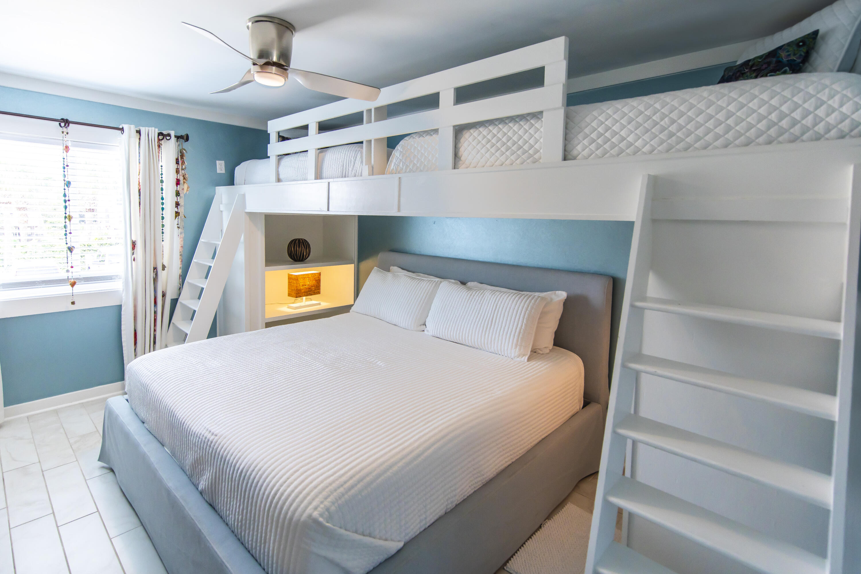 BOOTH BAY T/H - Residential