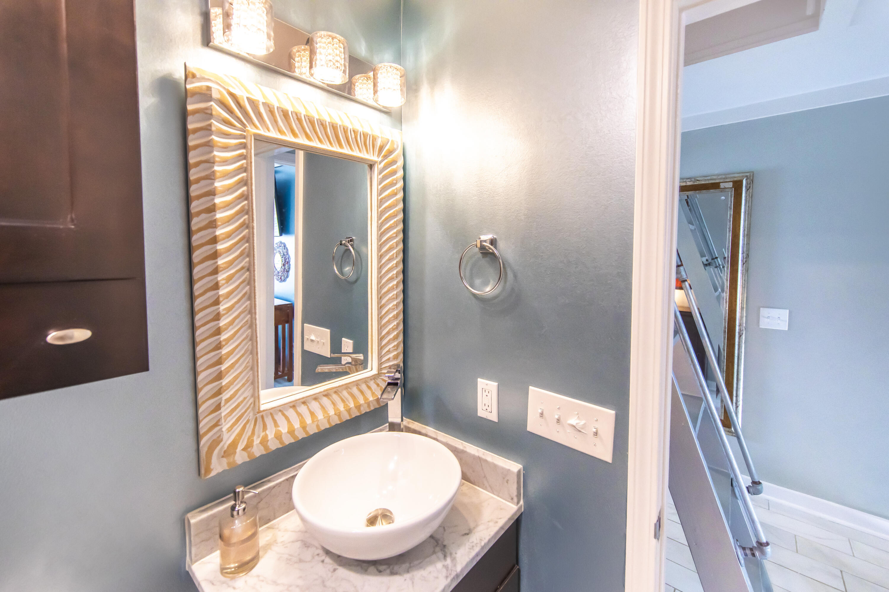 BOOTH BAY T/H - Residential