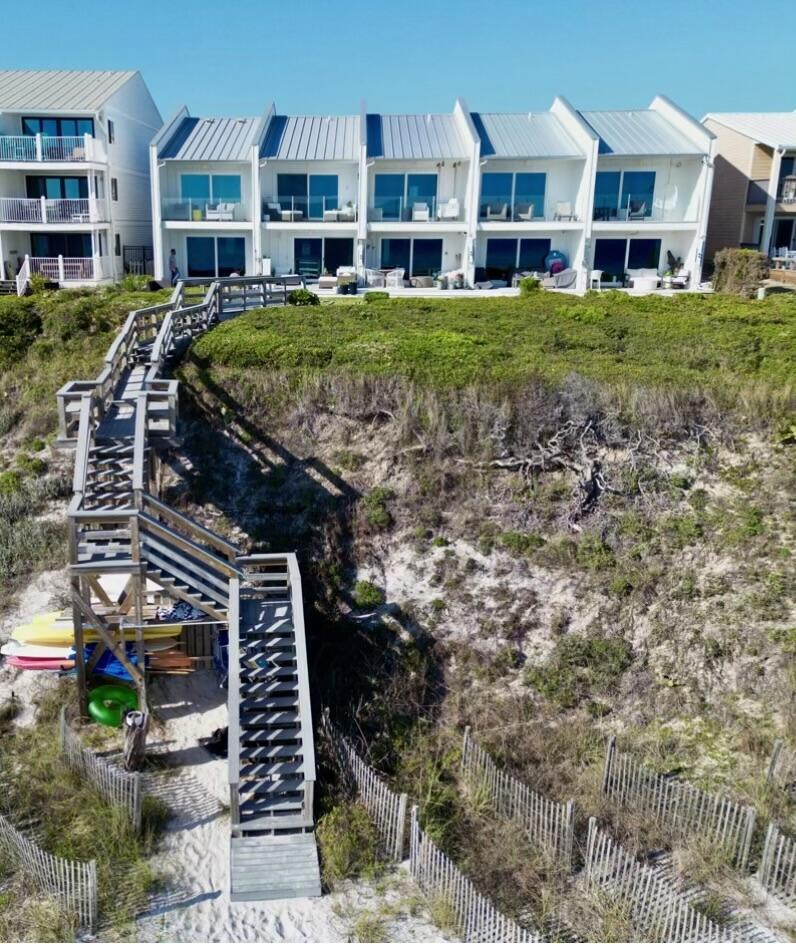 BOOTH BAY T/H - Residential