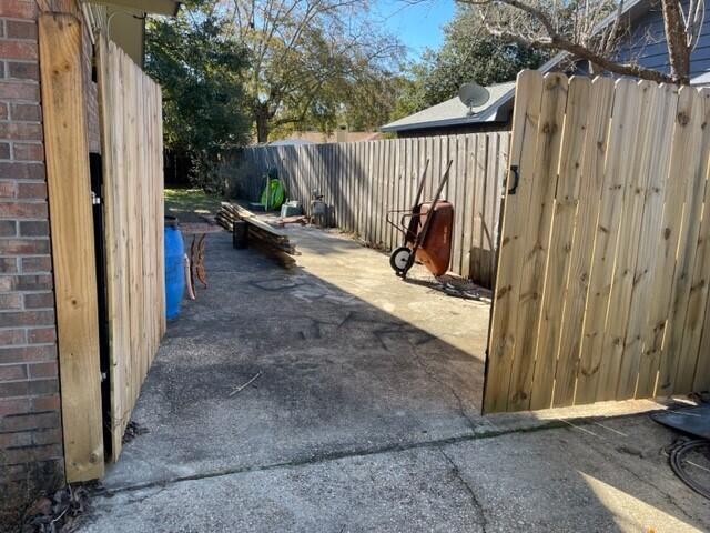 PINEWOOD ESTATES - Residential