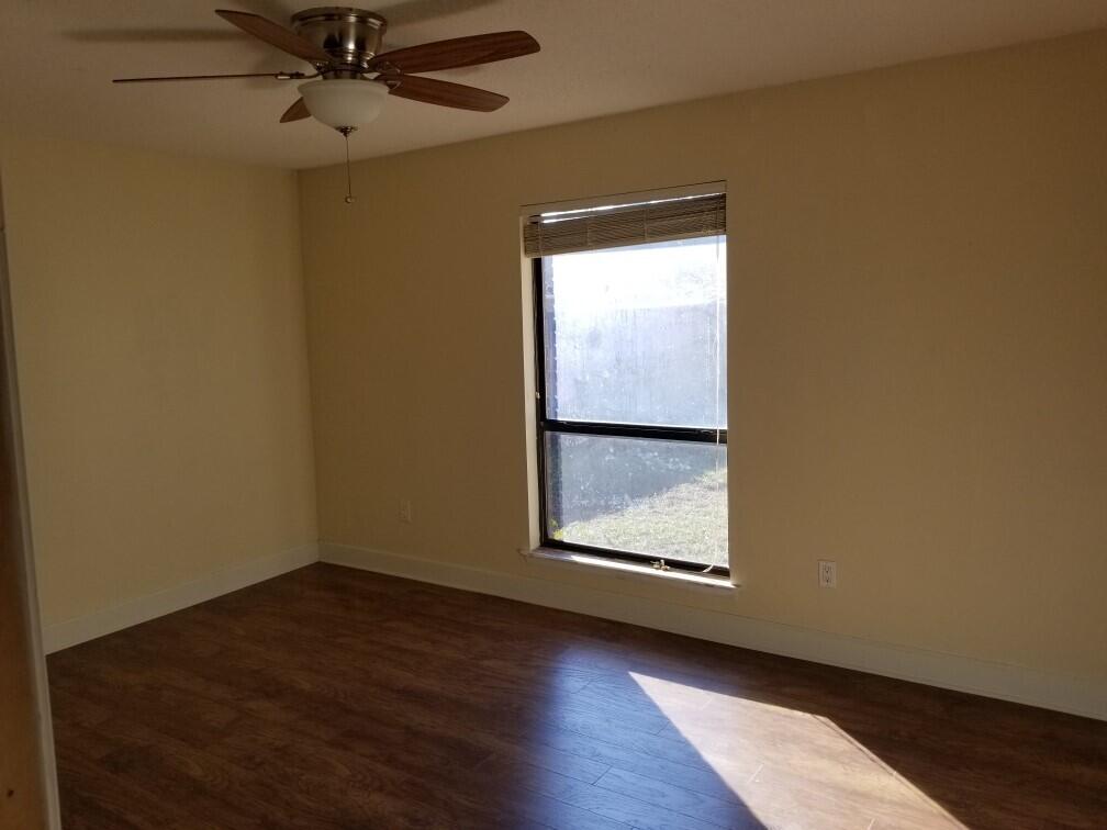PINEWOOD ESTATES - Residential