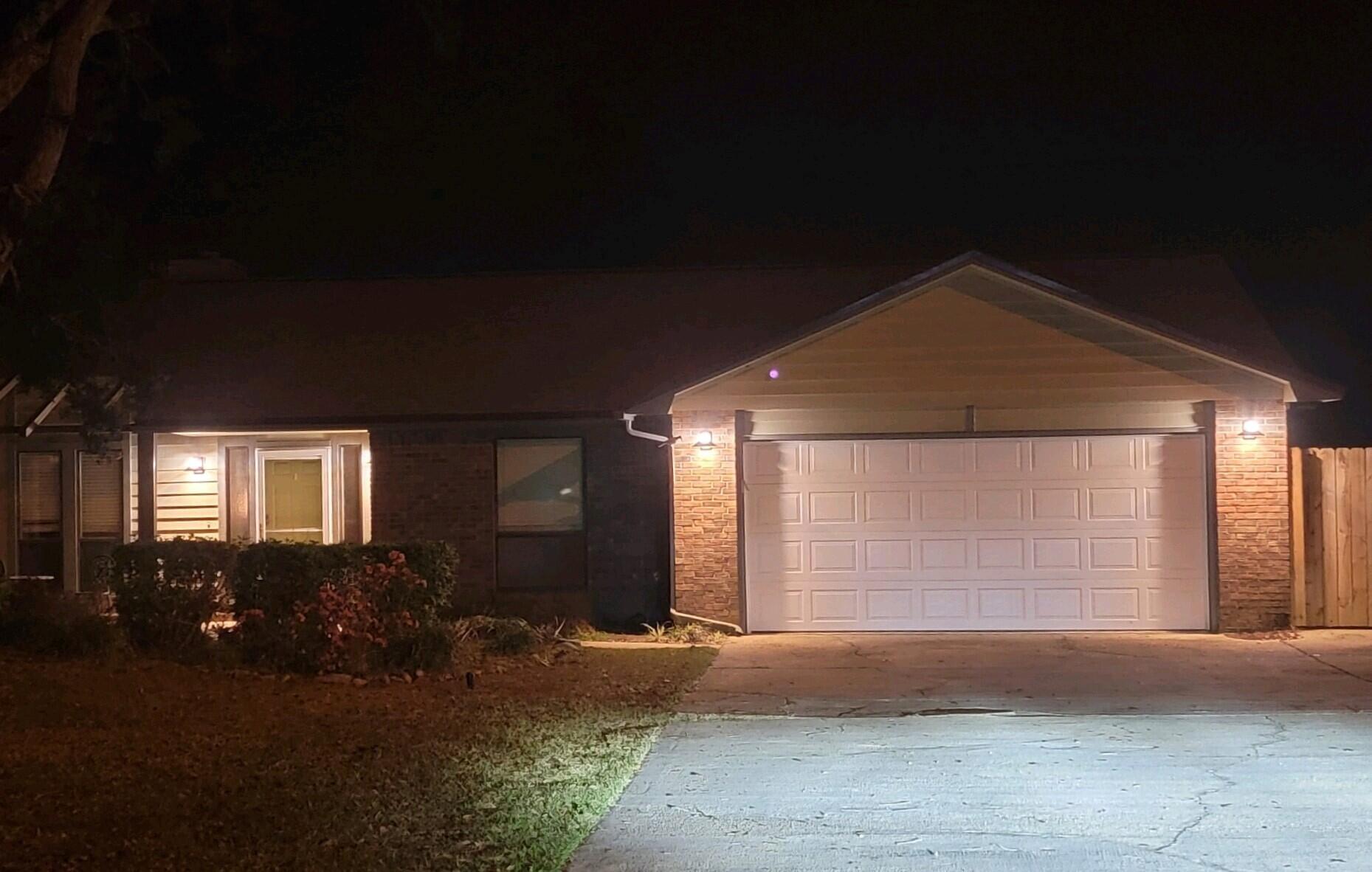 PINEWOOD ESTATES - Residential