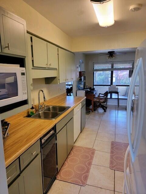 PINEWOOD ESTATES - Residential