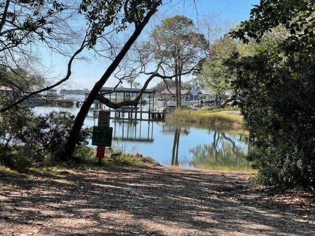 PINEWOOD ESTATES - Residential