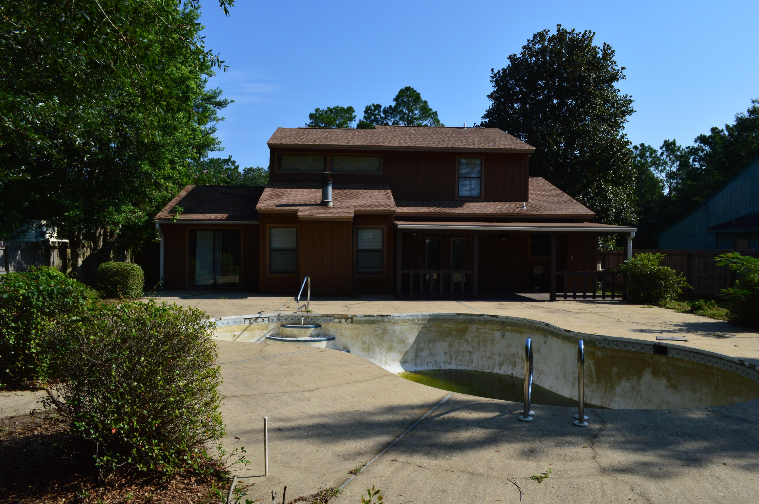 HILLTOP ACRES - Residential