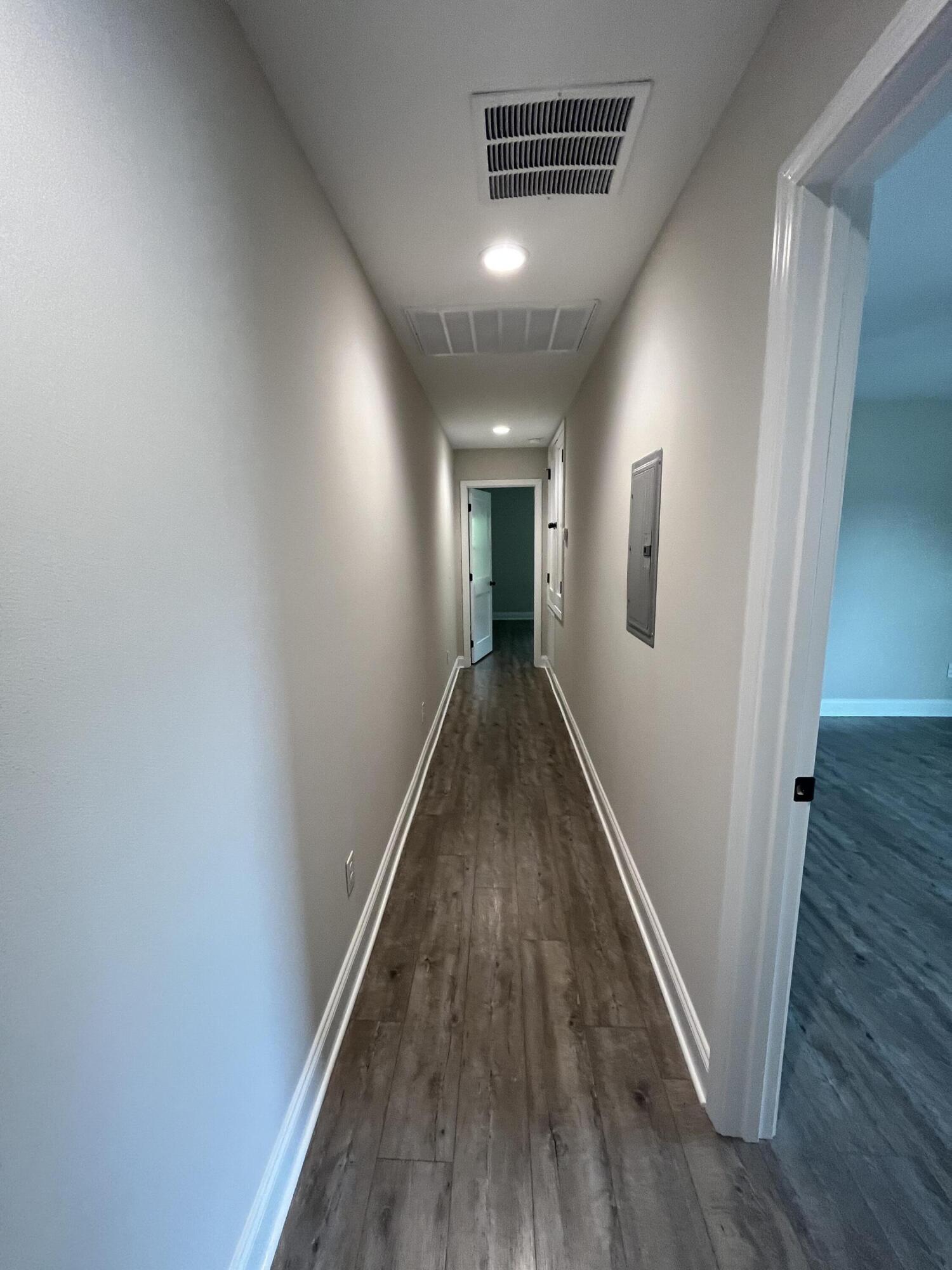 PORT DIXIE - Residential Lease