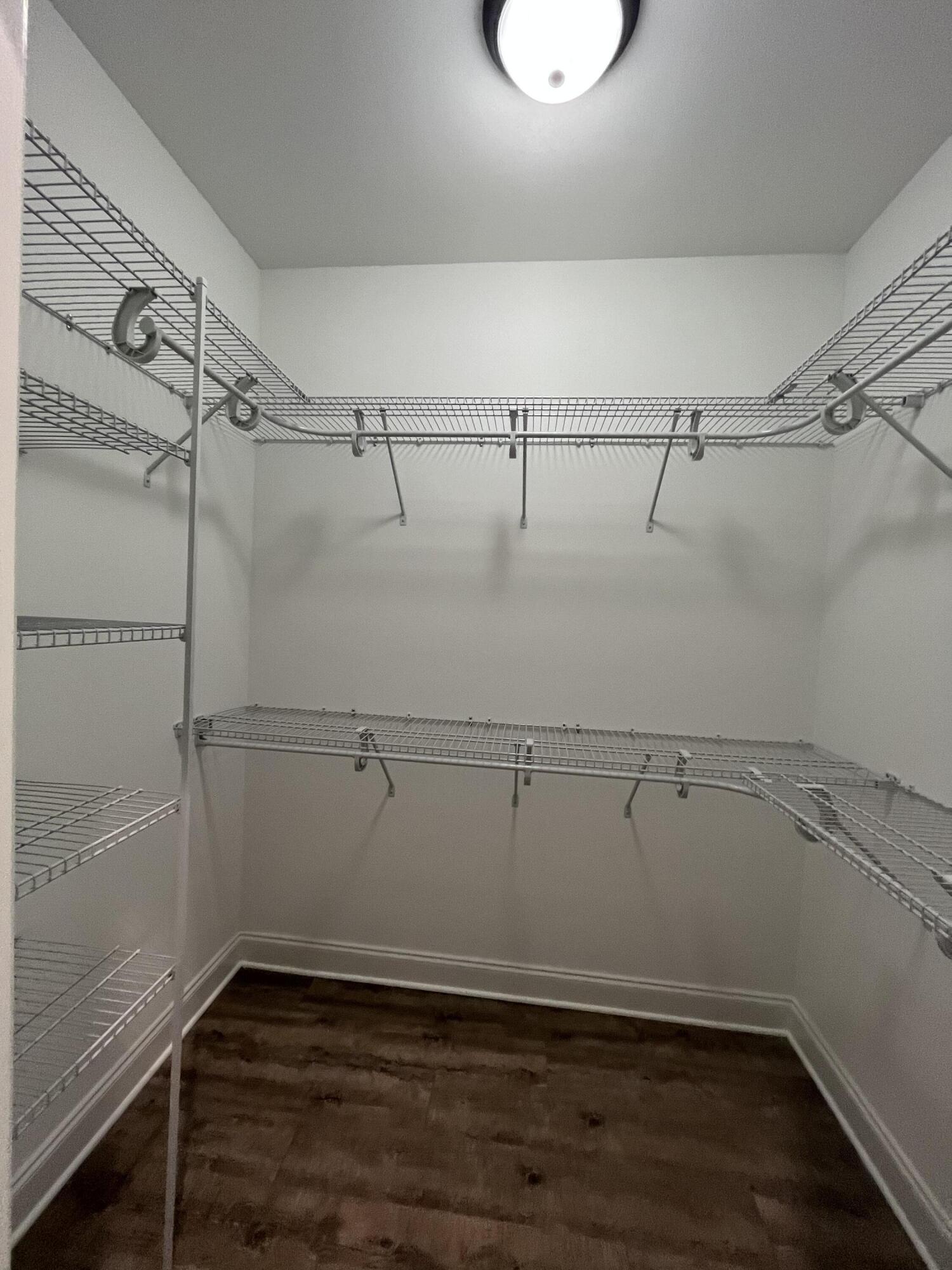 PORT DIXIE - Residential Lease